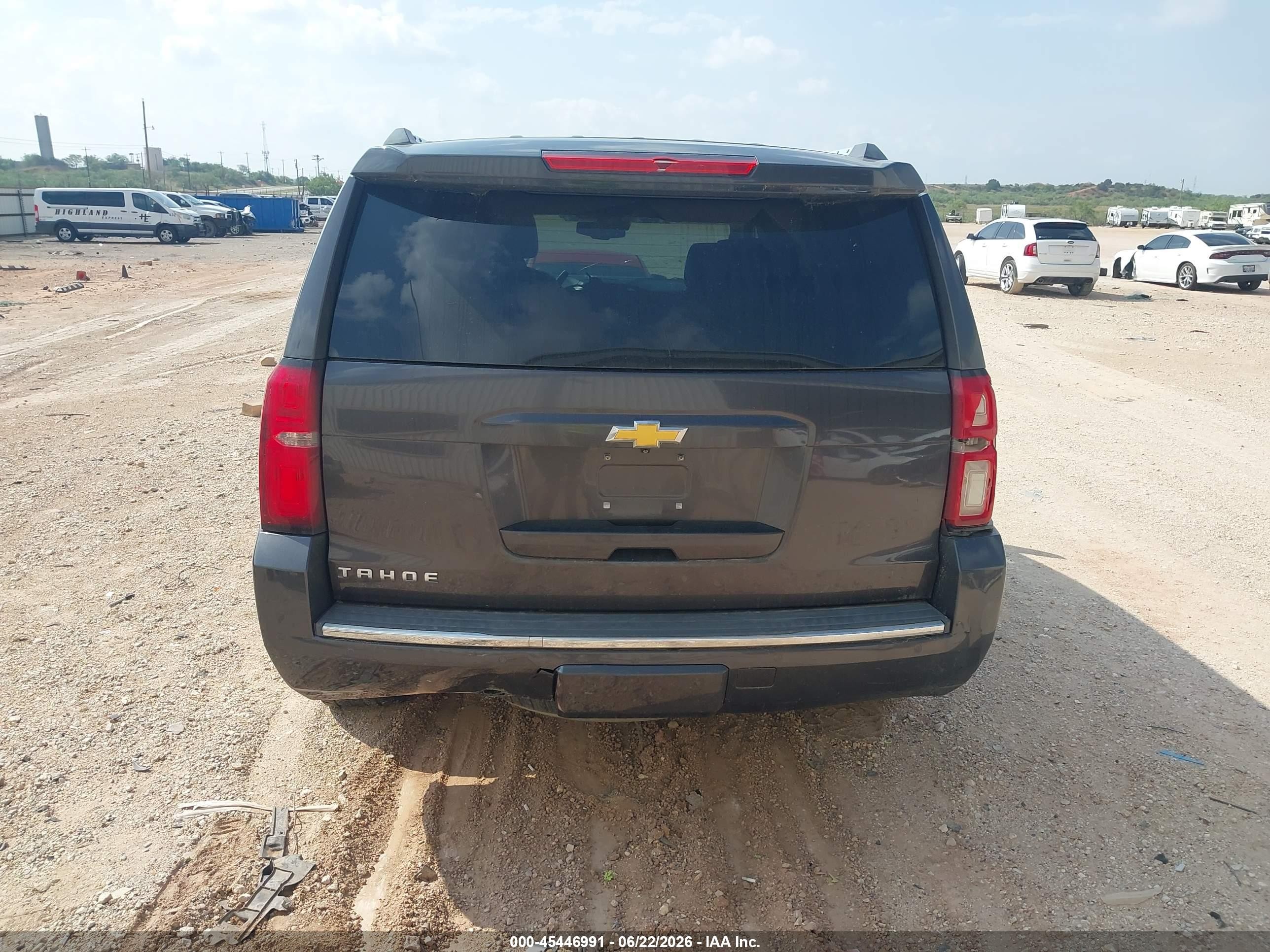 2015 Chevrolet Tahoe Ltz Серый vin: 1GNSCCKC3FR520746