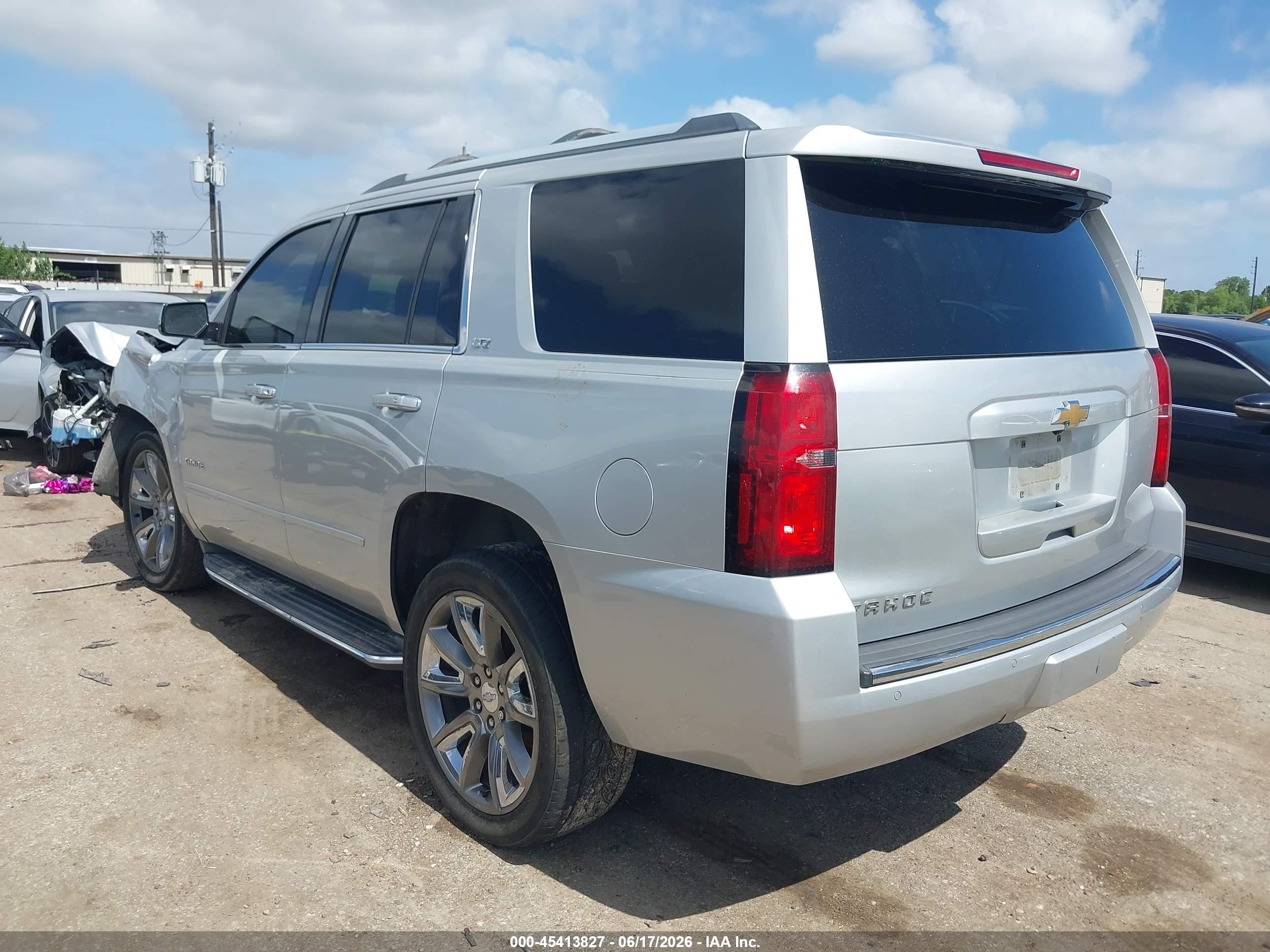 2015 Chevrolet Tahoe Ltz Silver vin: 1GNSCCKC3FR714872