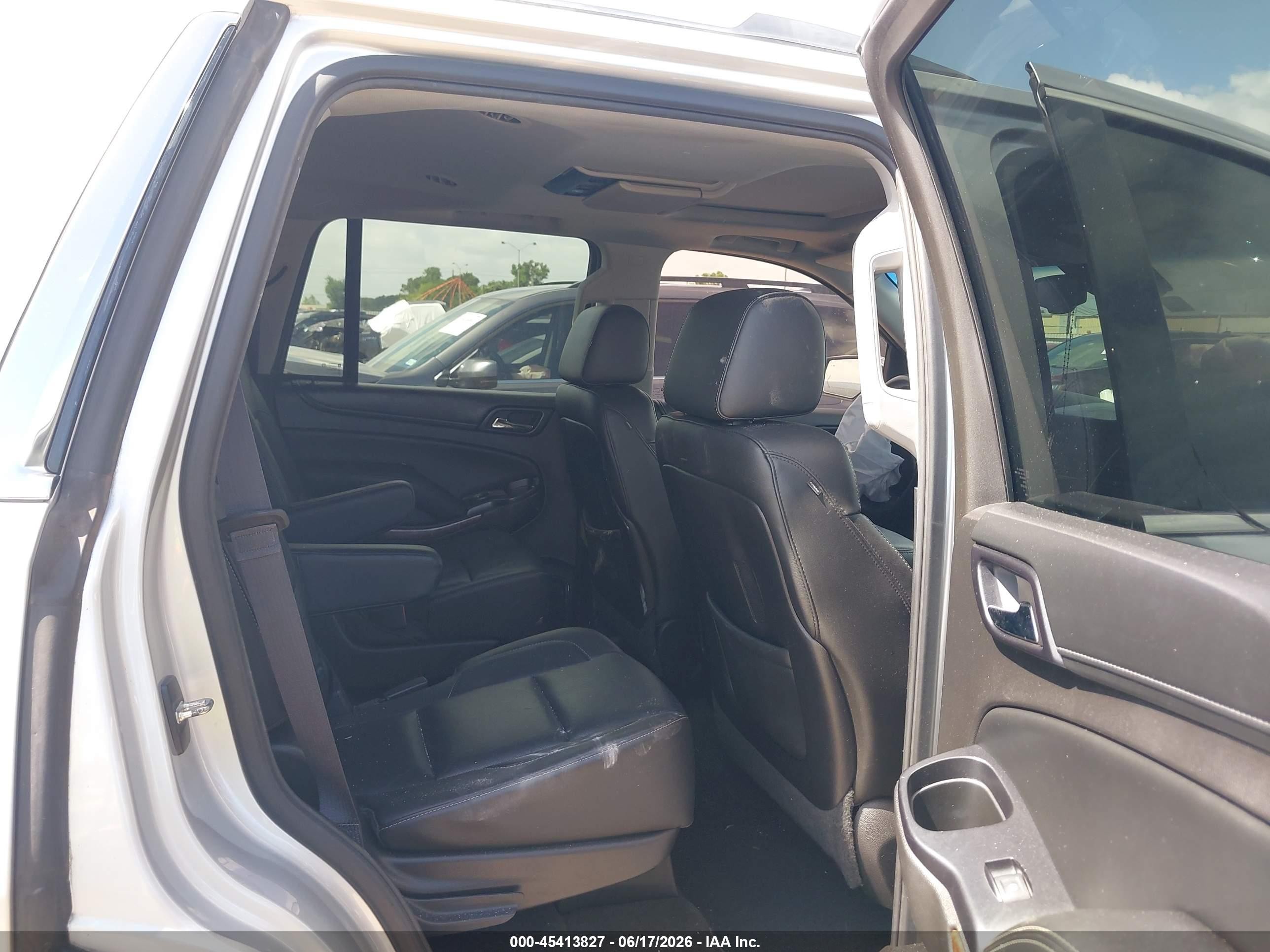2015 Chevrolet Tahoe Ltz Silver vin: 1GNSCCKC3FR714872