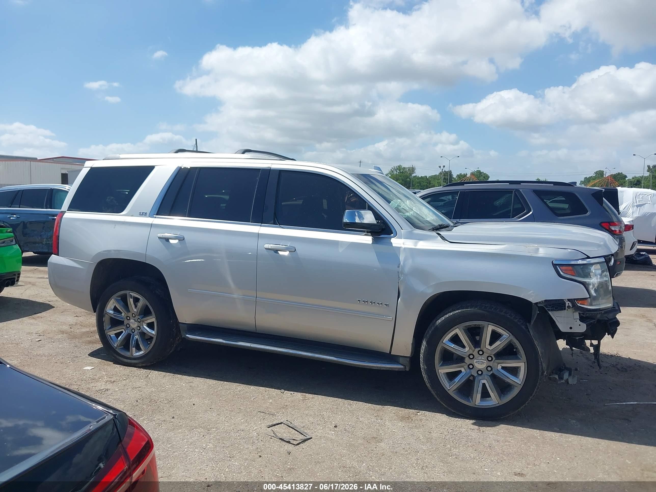 2015 Chevrolet Tahoe Ltz Silver vin: 1GNSCCKC3FR714872