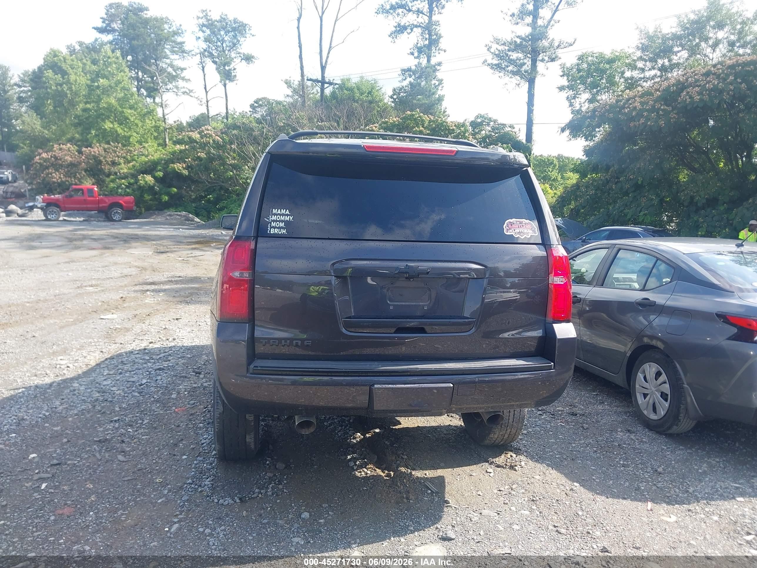 2015 Chevrolet Tahoe Ltz Gray vin: 1GNSCCKC5FR601070