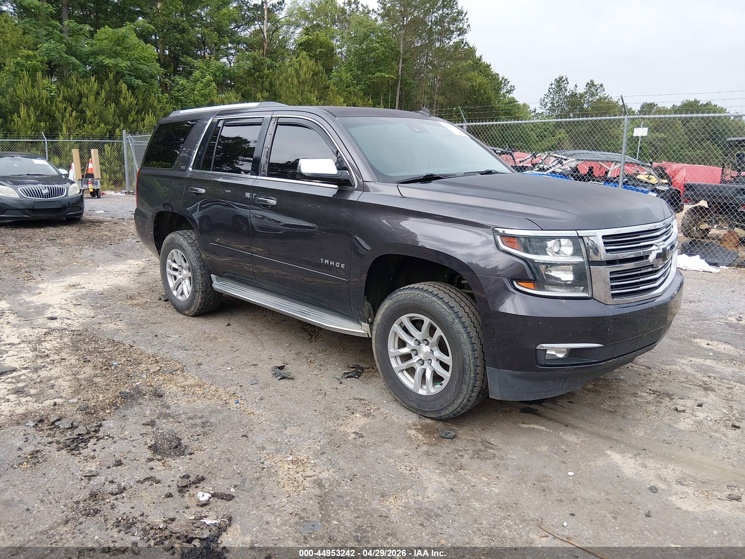2015 Chevrolet Tahoe Ltz Gray vin: 1GNSCCKC6FR122995