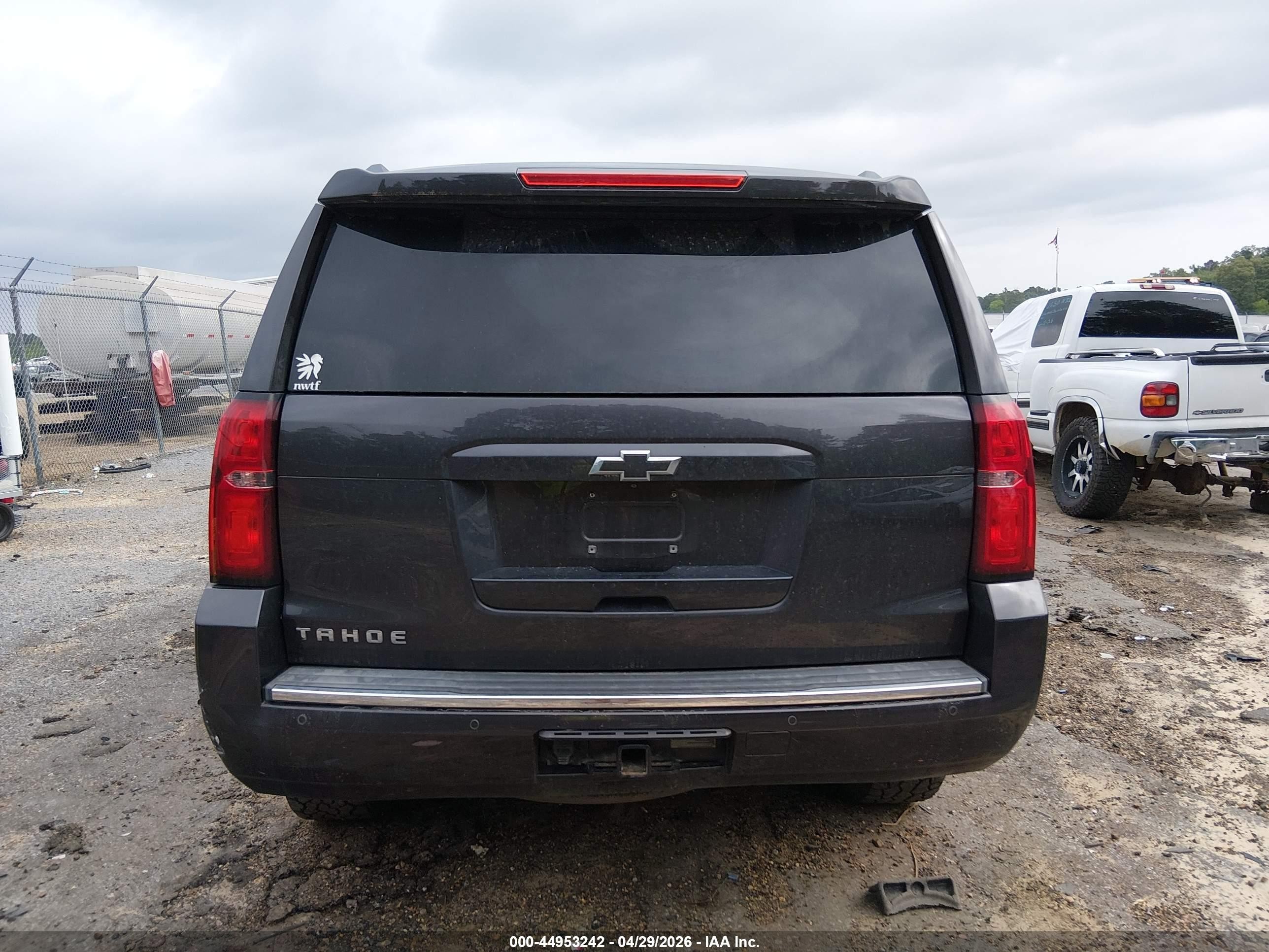 2015 Chevrolet Tahoe Ltz Gray vin: 1GNSCCKC6FR122995