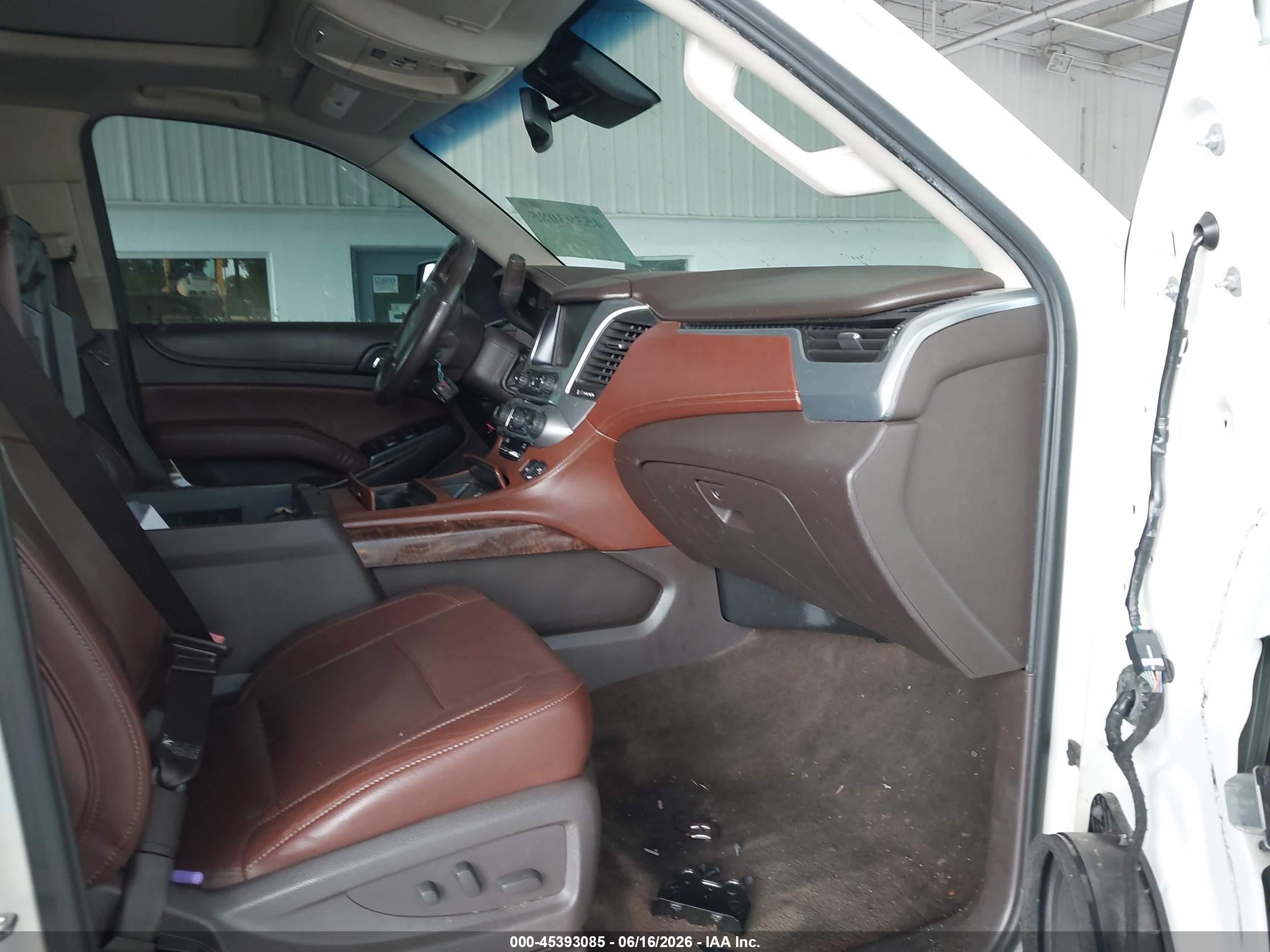 2015 Chevrolet Tahoe Ltz White vin: 1GNSCCKC6FR185191