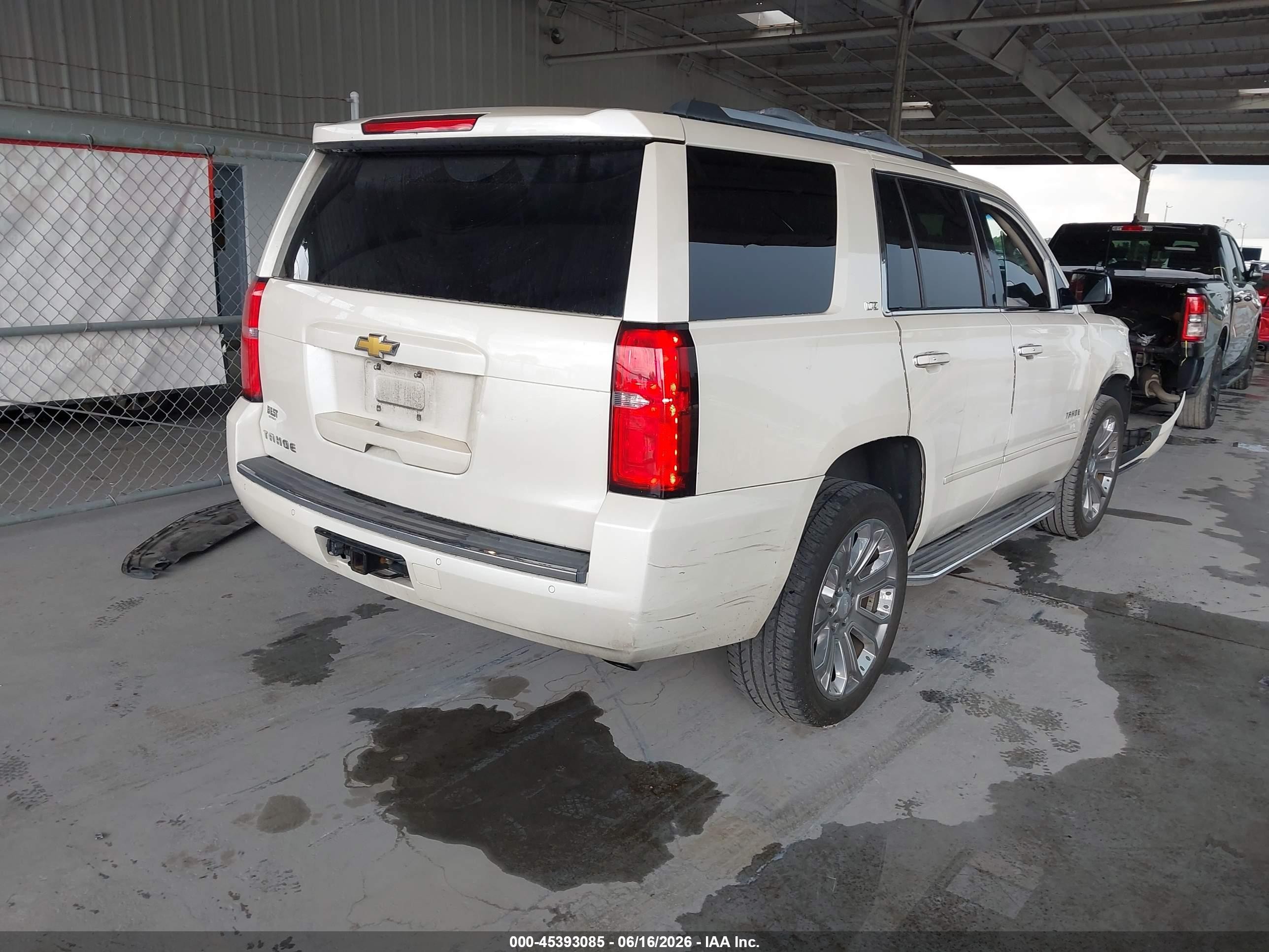 2015 Chevrolet Tahoe Ltz White vin: 1GNSCCKC6FR185191