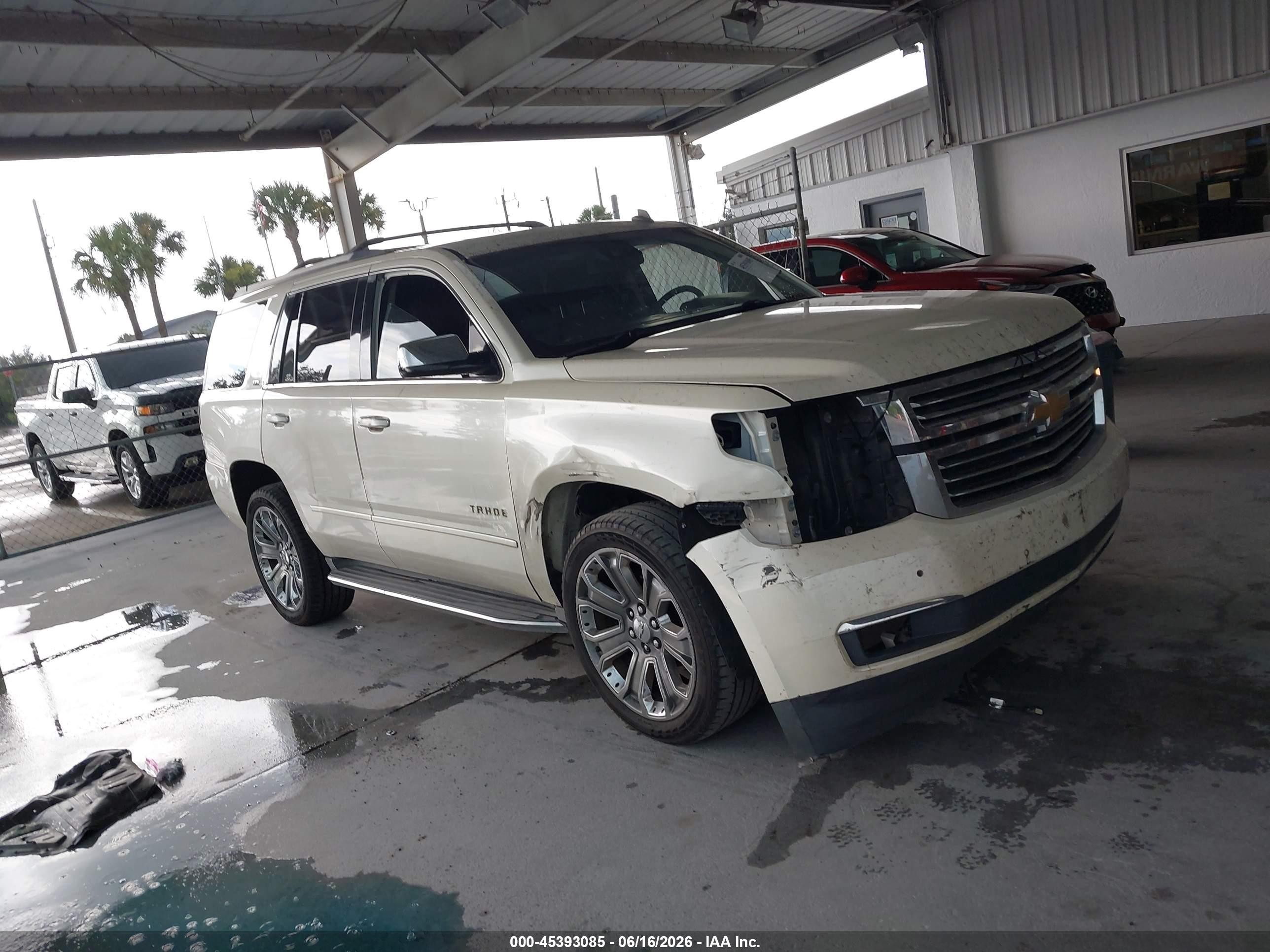 2015 Chevrolet Tahoe Ltz White vin: 1GNSCCKC6FR185191