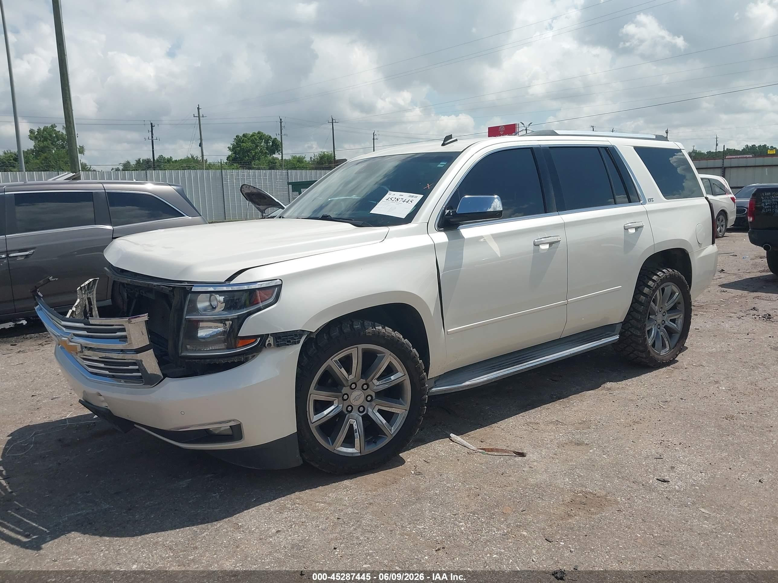 2015 Chevrolet Tahoe Ltz White vin: 1GNSCCKC6FR212700