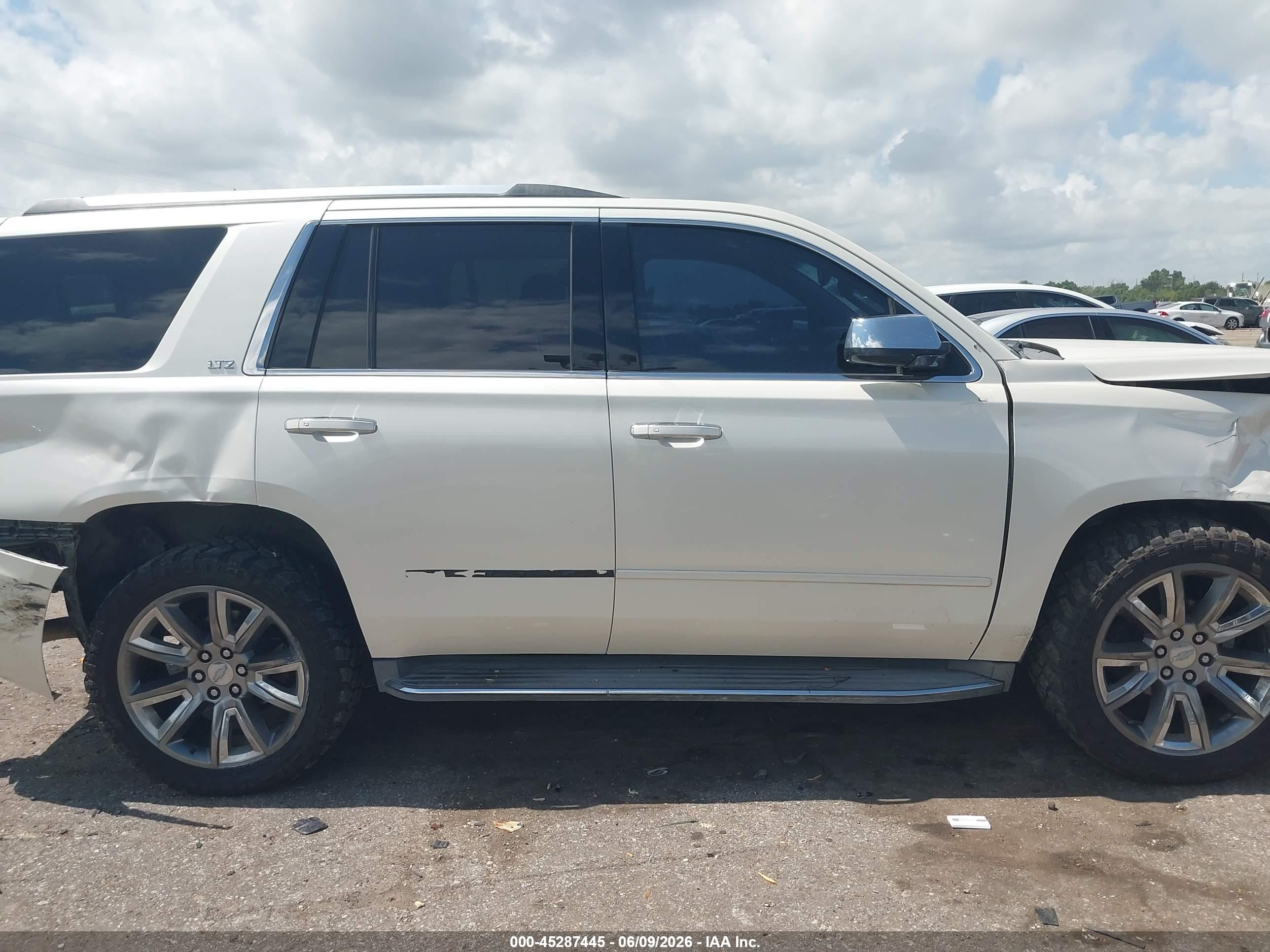 2015 Chevrolet Tahoe Ltz White vin: 1GNSCCKC6FR212700