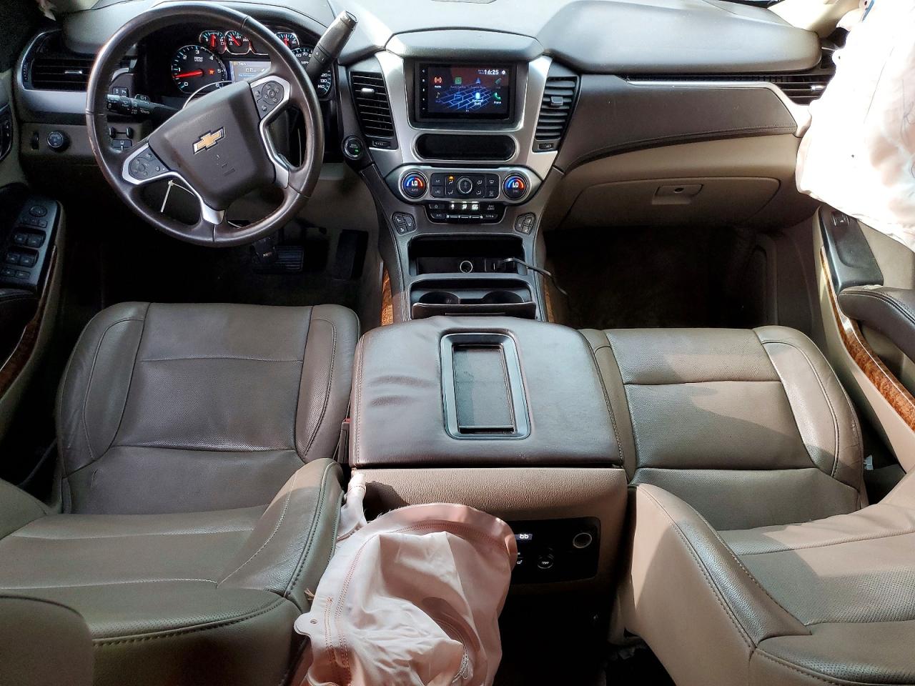 2015 Chevrolet Tahoe C1500 Ltz Silver vin: 1GNSCCKC6FR300310