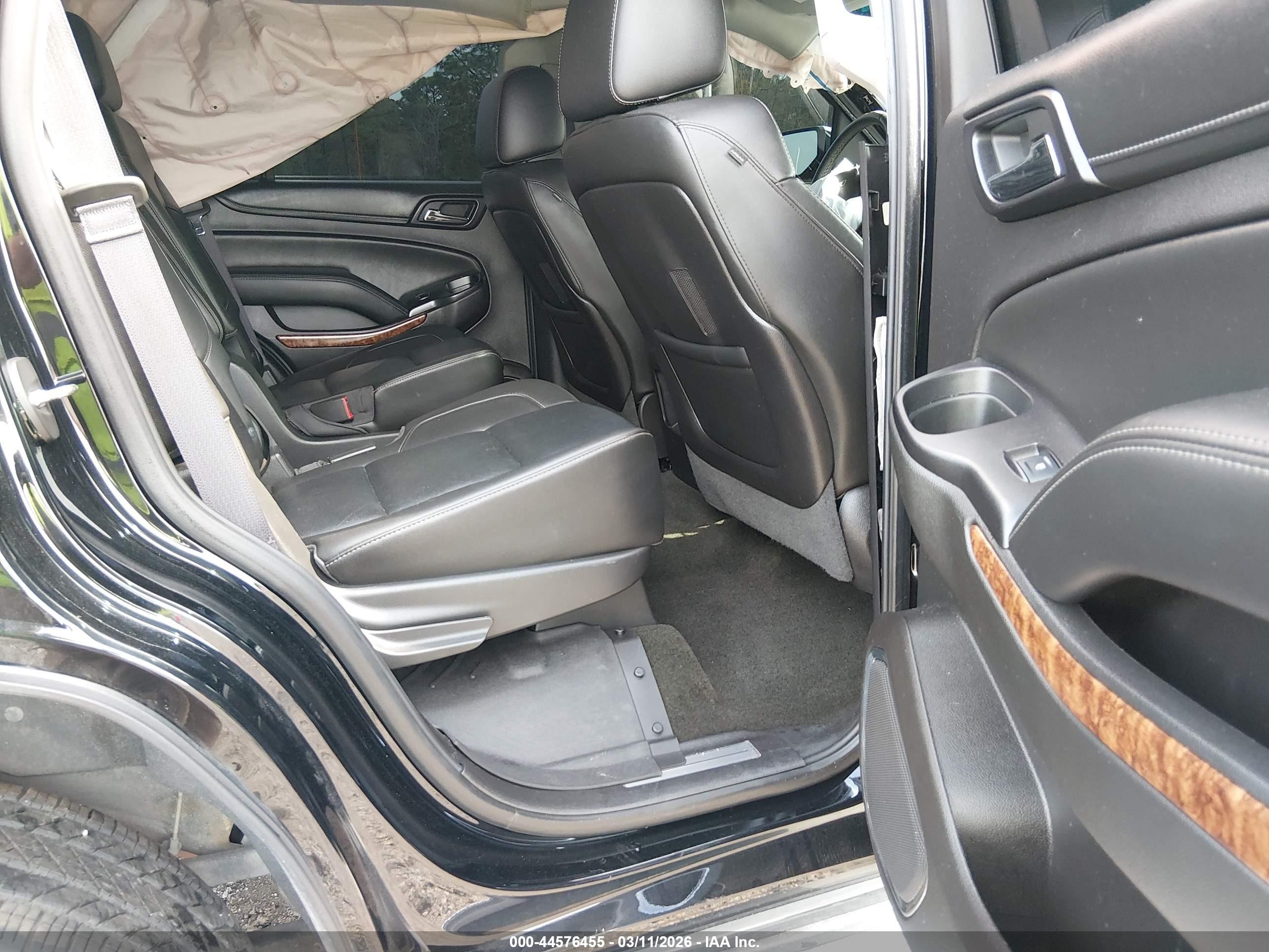 2016 Chevrolet Tahoe Ltz Черный vin: 1GNSCCKC6GR229790