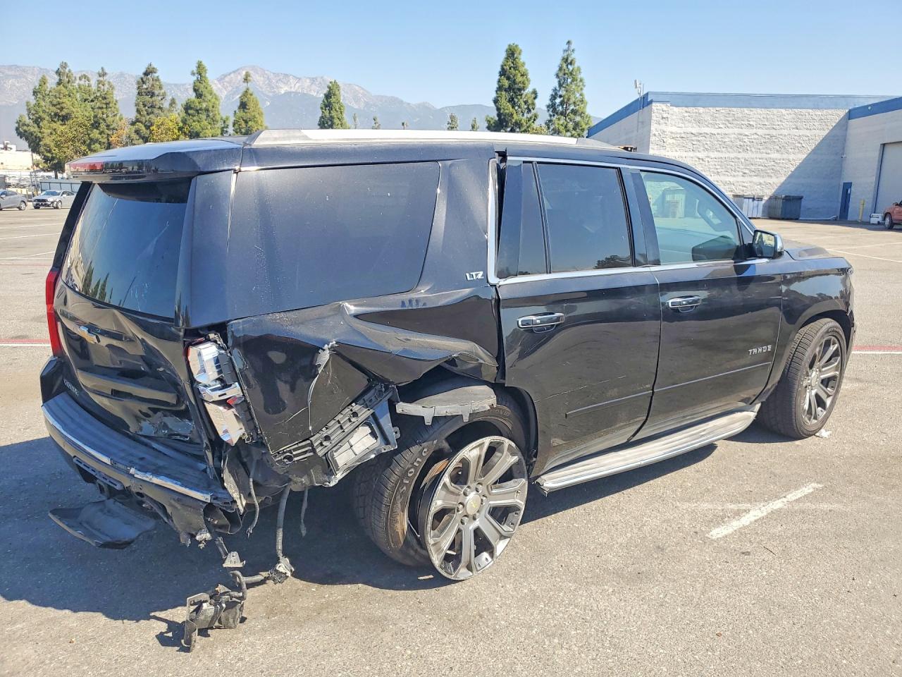 2015 Chevrolet Tahoe C1500 Ltz Black vin: 1GNSCCKC7FR575281