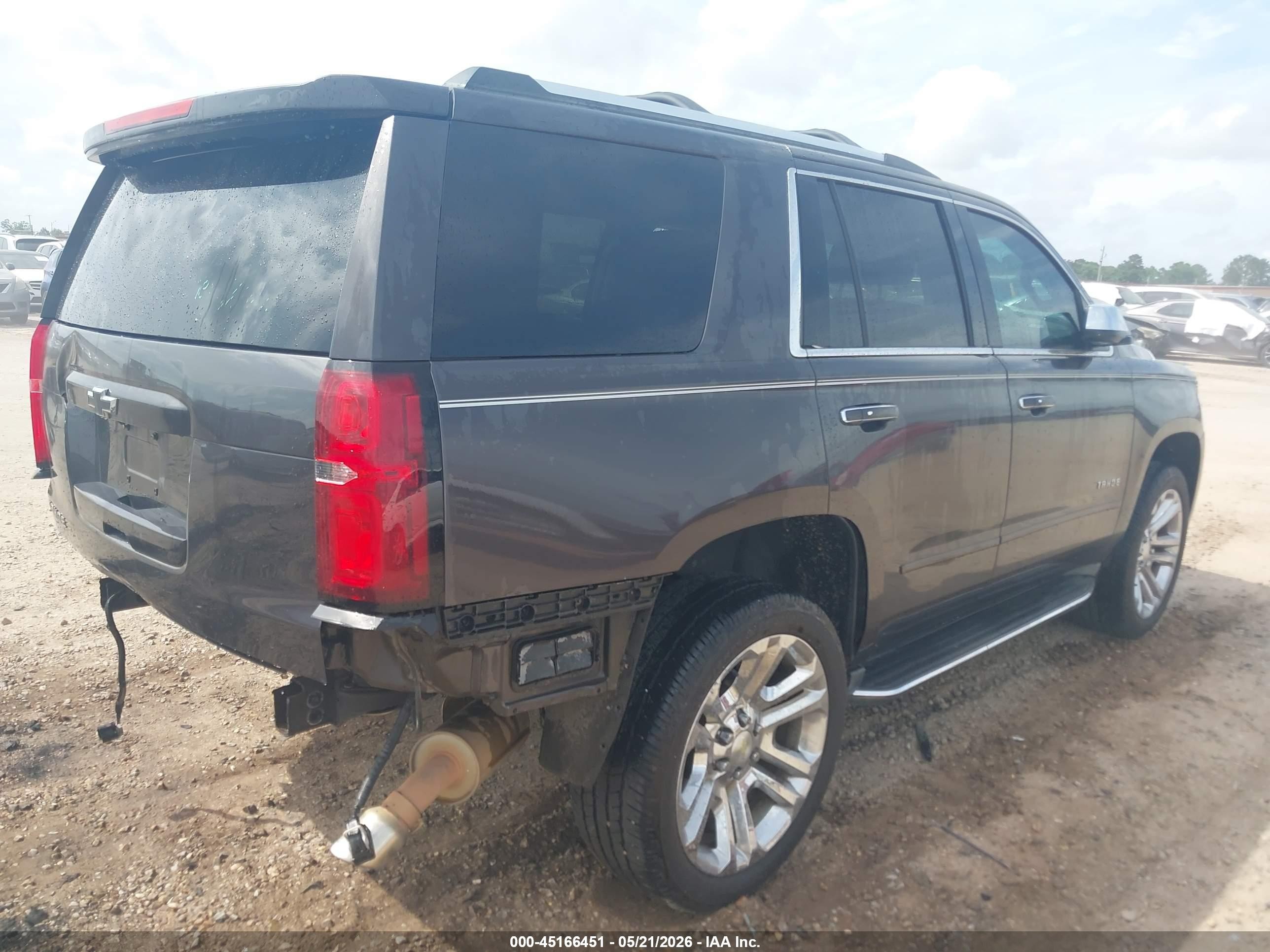 2015 Chevrolet Tahoe Ltz Gray vin: 1GNSCCKC7FR738818