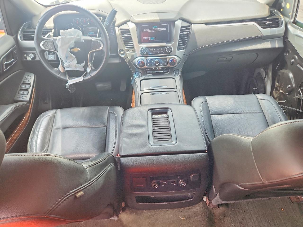 2015 Chevrolet Tahoe C1500 Ltz Silver vin: 1GNSCCKC8FR525134