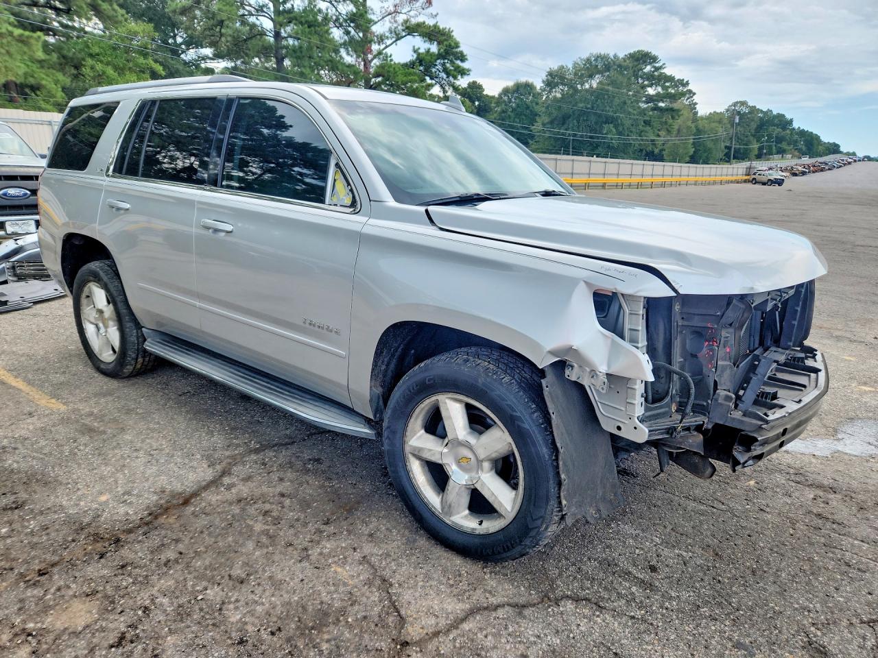 2015 Chevrolet Tahoe C1500 Ltz Silver vin: 1GNSCCKC8FR525134