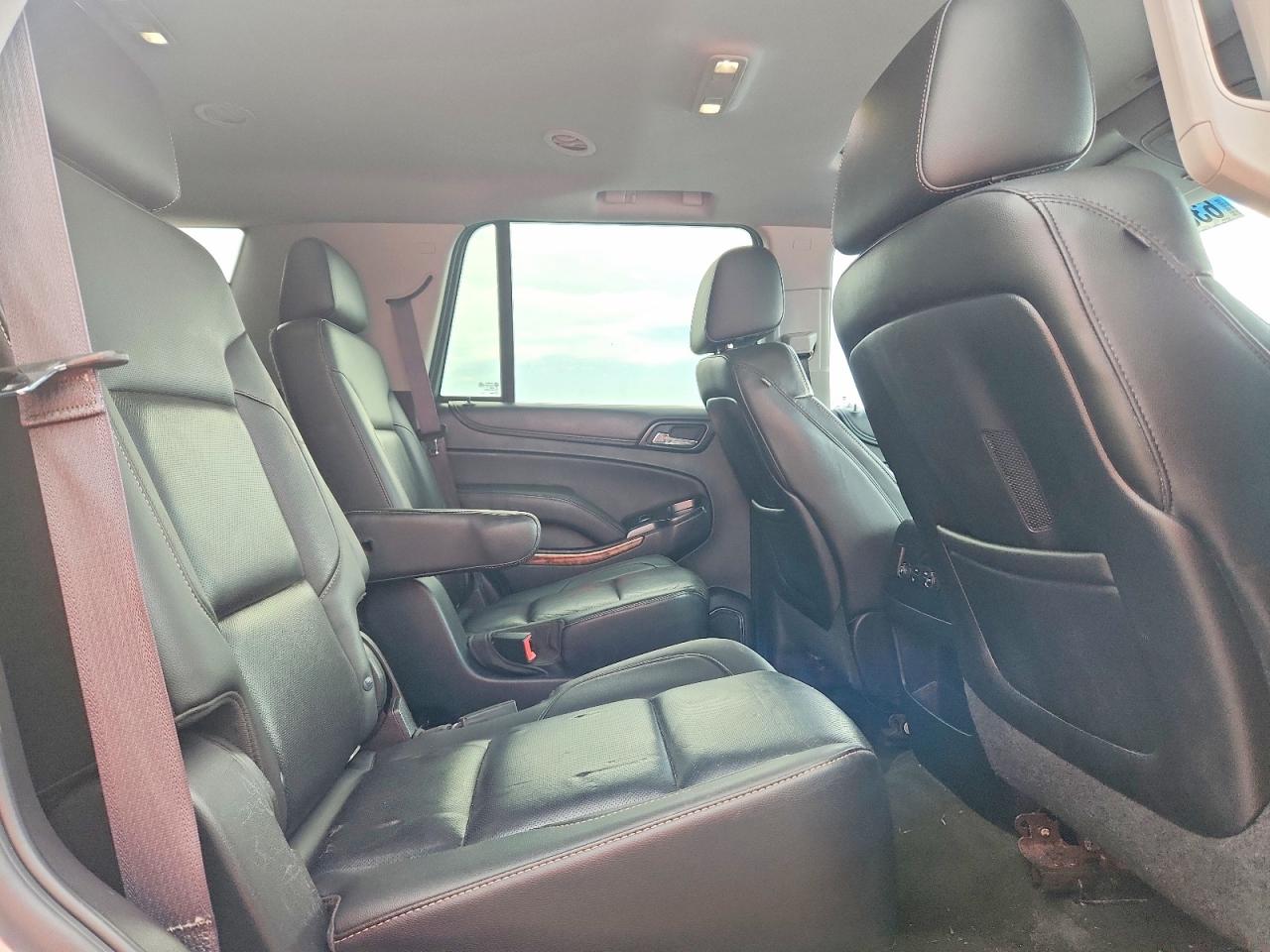 2015 Chevrolet Tahoe C1500 Ltz Silver vin: 1GNSCCKC8FR525134