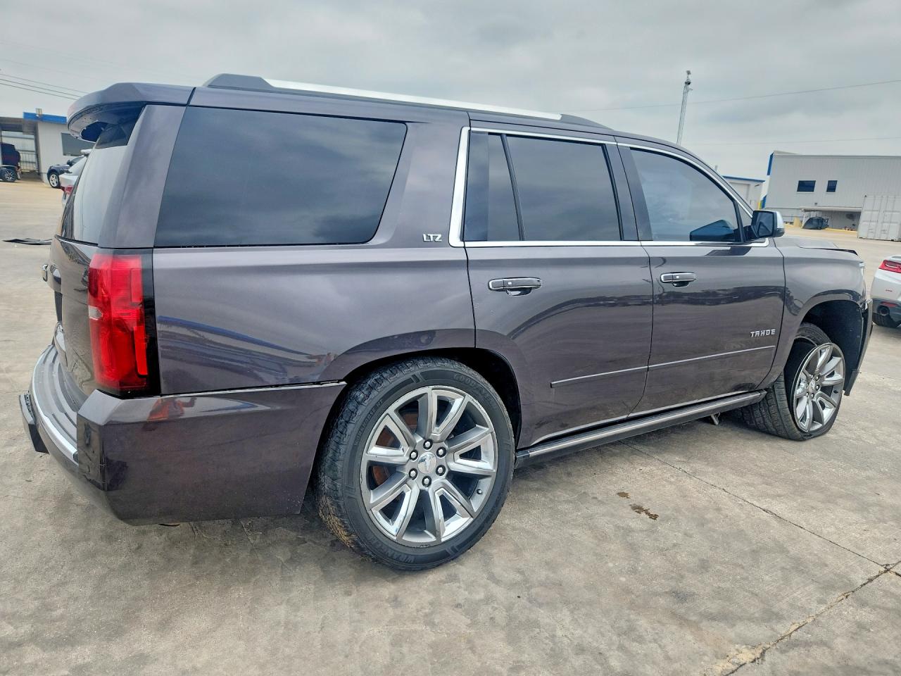 2015 Chevrolet Tahoe C1500 Ltz Gray vin: 1GNSCCKC9FR730249