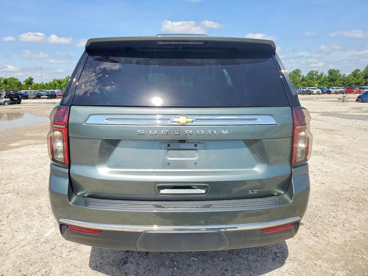 2024 Chevrolet Suburban C1500 Lt Серый vin: 1GNSCCKD5RR316642