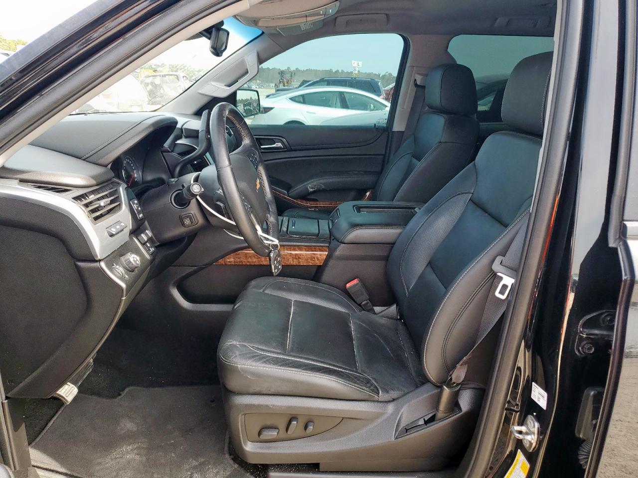 2018 Chevrolet Tahoe C1500 Premier Black vin: 1GNSCCKJ2JR398453