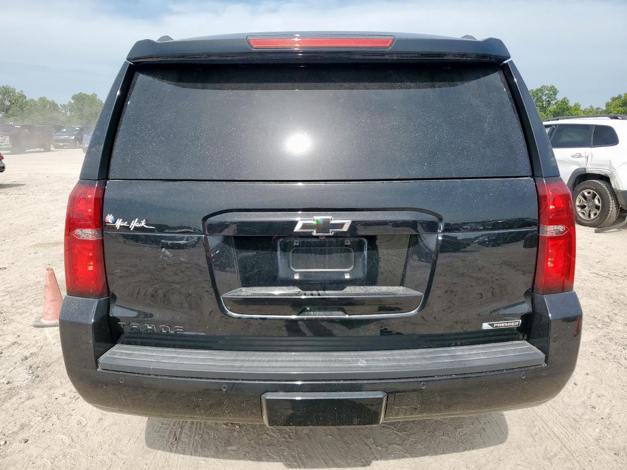 2018 Chevrolet Tahoe C1500 Premier Black vin: 1GNSCCKJ2JR398453