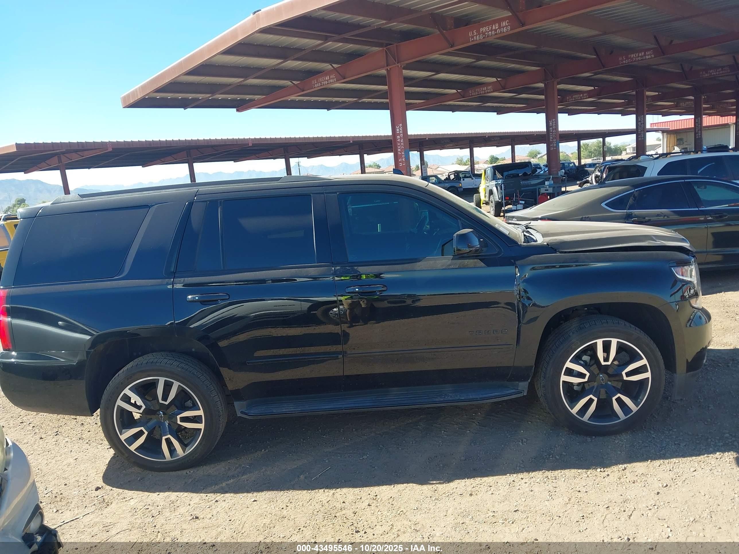 2018 Chevrolet Tahoe Premier Черный vin: 1GNSCCKJ5JR296869