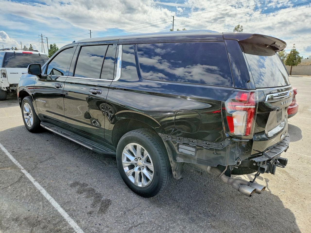 2022 Chevrolet Suburban C1500 Premier Black vin: 1GNSCFKDXNR119011