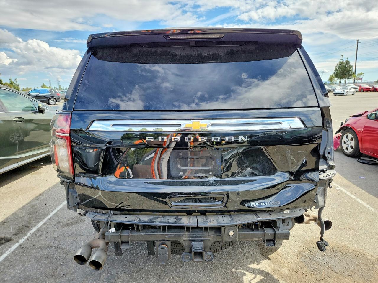 2022 Chevrolet Suburban C1500 Premier Black vin: 1GNSCFKDXNR119011