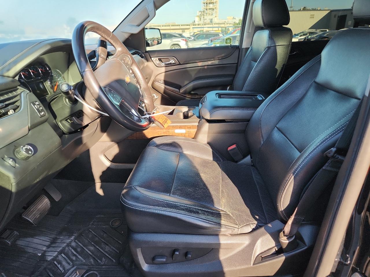 2020 Chevrolet Suburban C1500 Ls Черный vin: 1GNSCGKC8LR221921