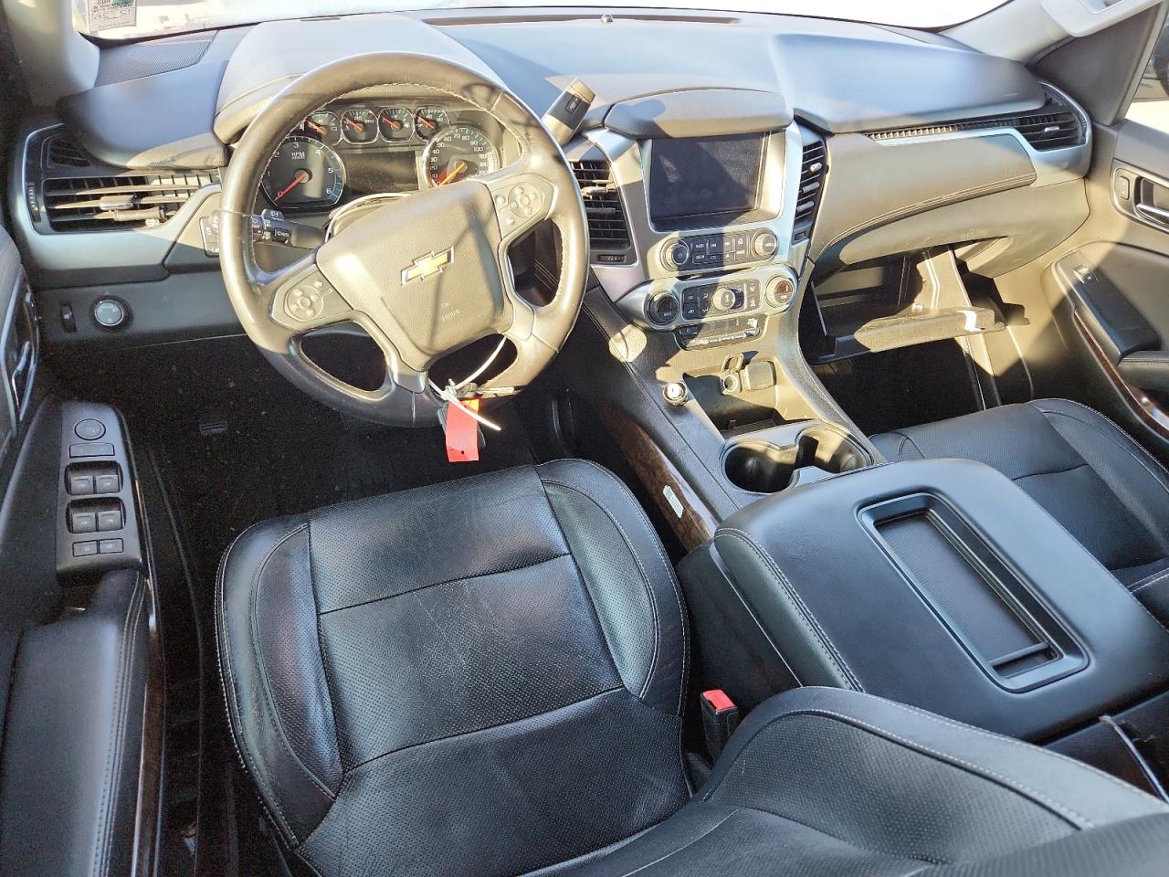 2020 Chevrolet Suburban C1500 Ls Черный vin: 1GNSCGKC8LR221921