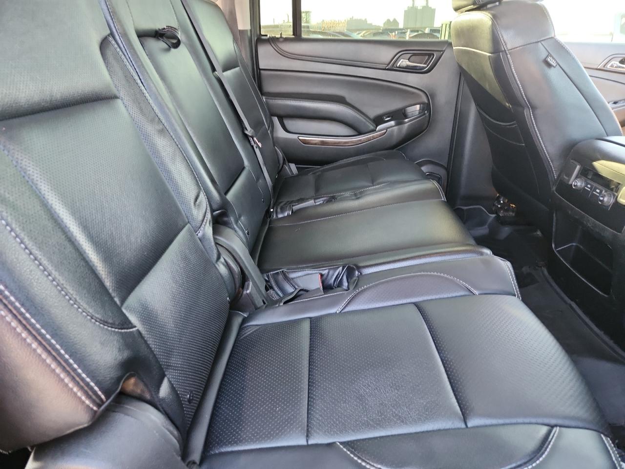 2020 Chevrolet Suburban C1500 Ls Черный vin: 1GNSCGKC8LR221921