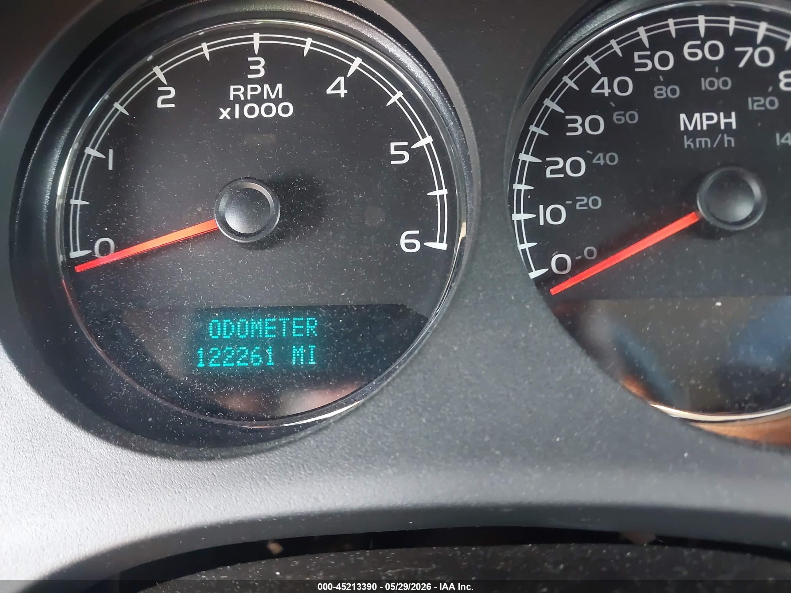 2014 Chevrolet Suburban 1500 Ls White vin: 1GNSCHE03ER176641