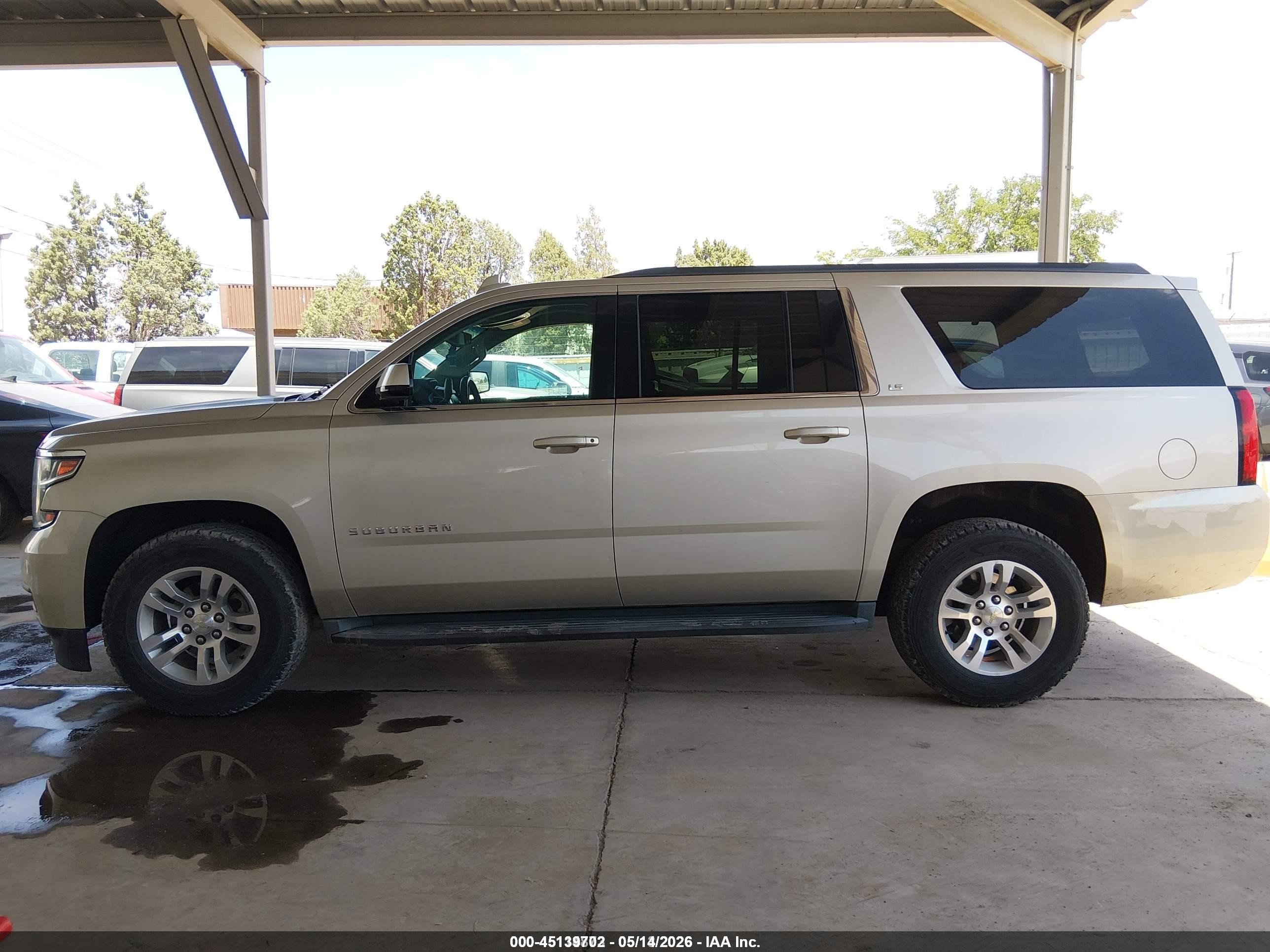 2015 Chevrolet Suburban 1500 Ls Champagne vin: 1GNSCHEC4FR680479