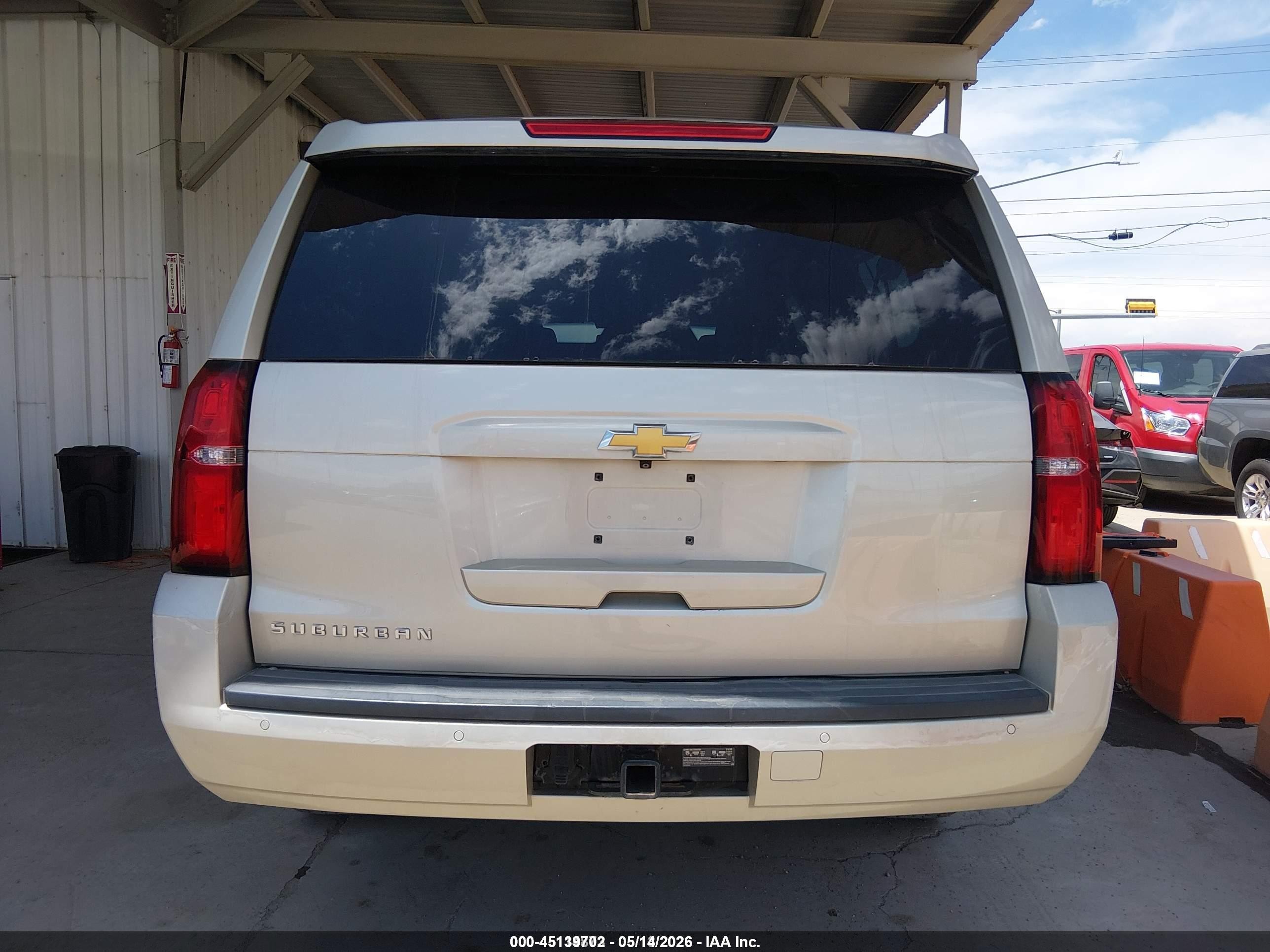 2015 Chevrolet Suburban 1500 Ls Champagne vin: 1GNSCHEC4FR680479