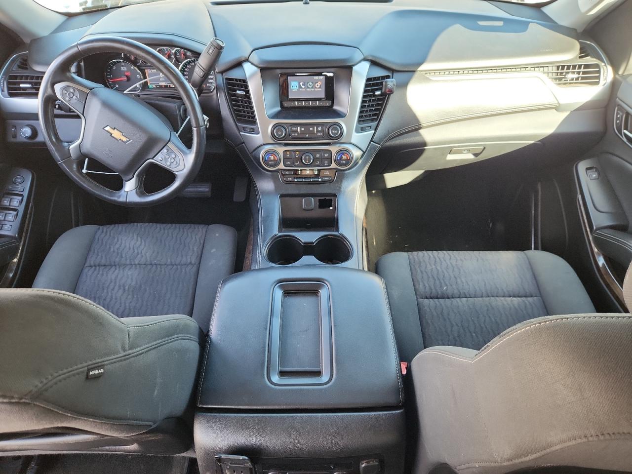 2015 Chevrolet Suburban C1500 Ls Silver vin: 1GNSCHKC2FR665709