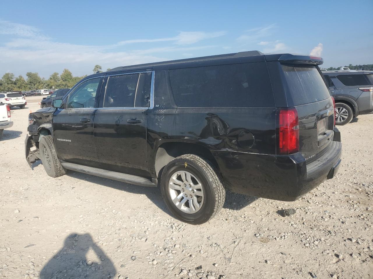 2018 Chevrolet Suburban C1500 Lt Черный vin: 1GNSCHKC2JR349932