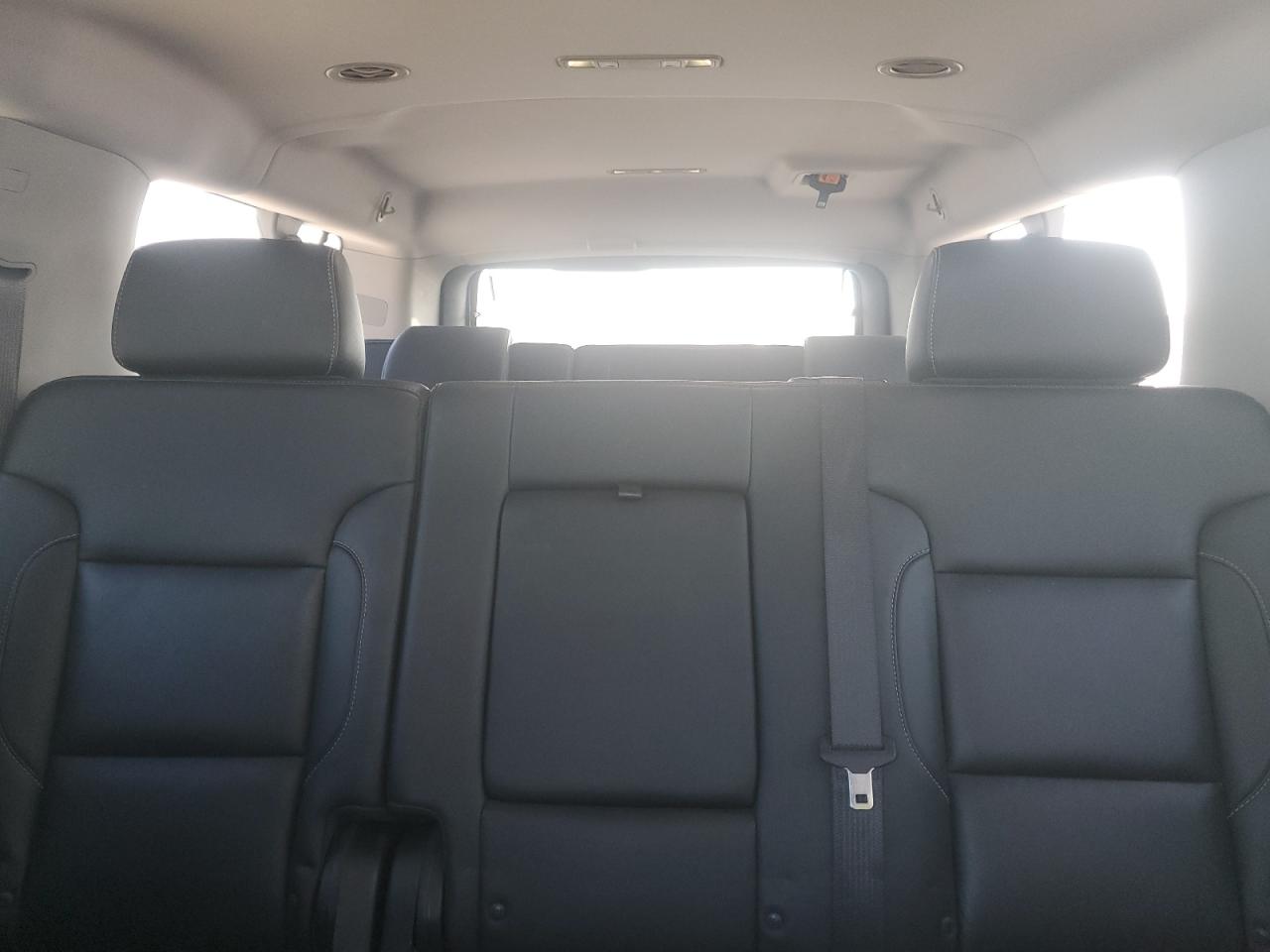 2018 Chevrolet Suburban C1500 Lt Черный vin: 1GNSCHKC2JR349932