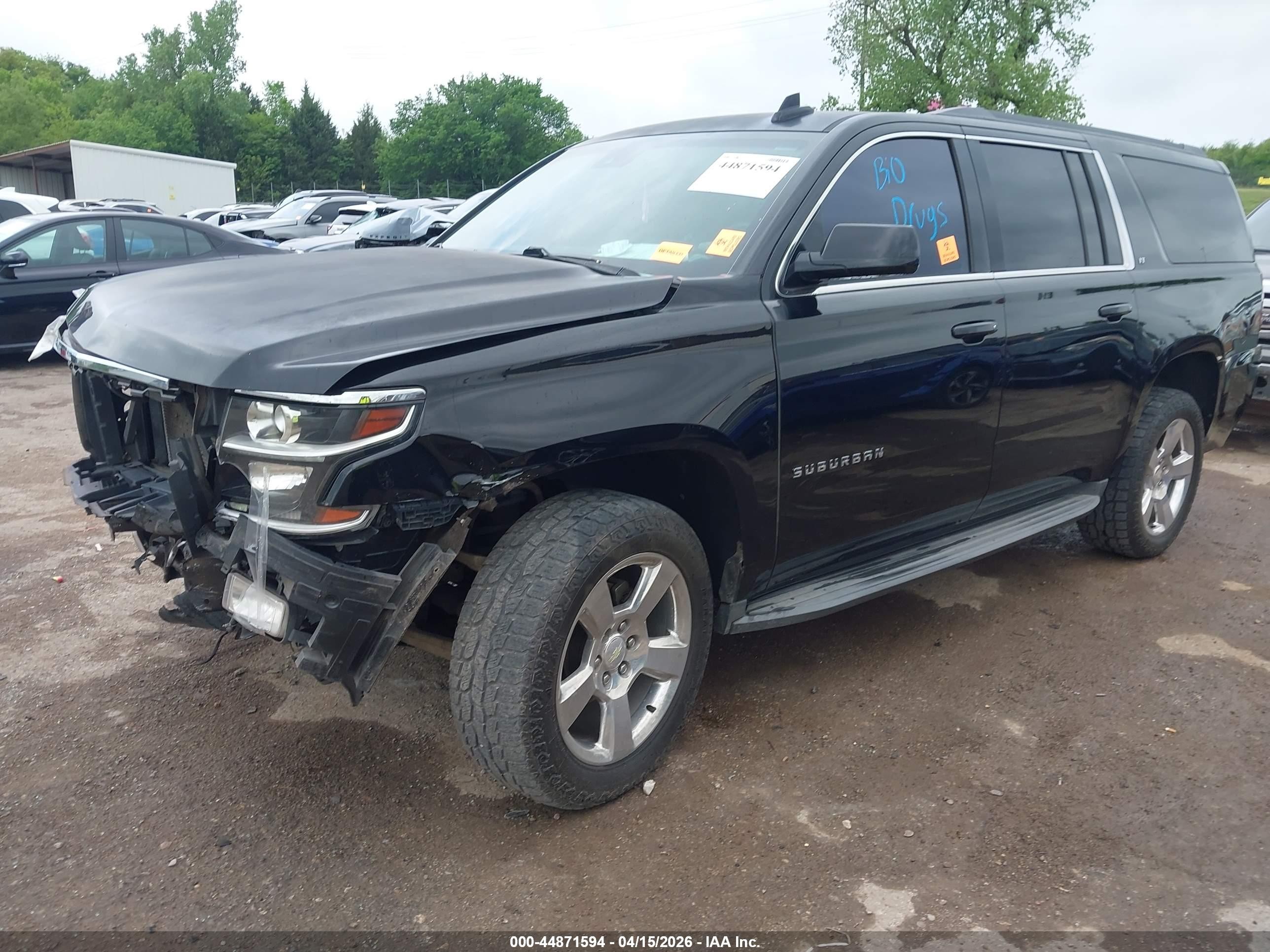 2016 Chevrolet Suburban Lt Черный vin: 1GNSCHKC8GR325949