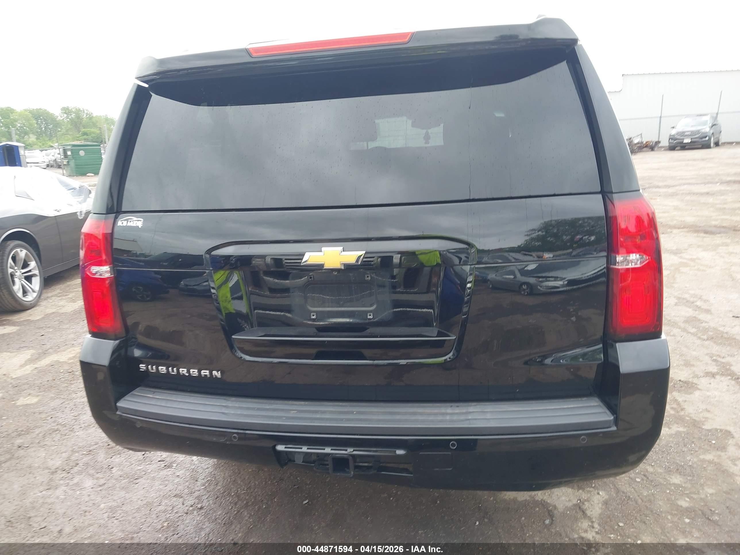 2016 Chevrolet Suburban Lt Черный vin: 1GNSCHKC8GR325949
