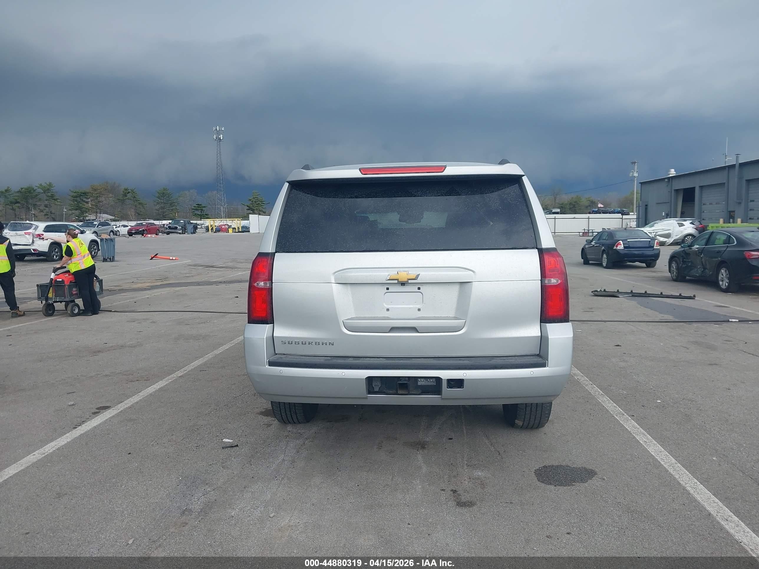 2018 Chevrolet Suburban Lt Gray vin: 1GNSCHKC8JR132126