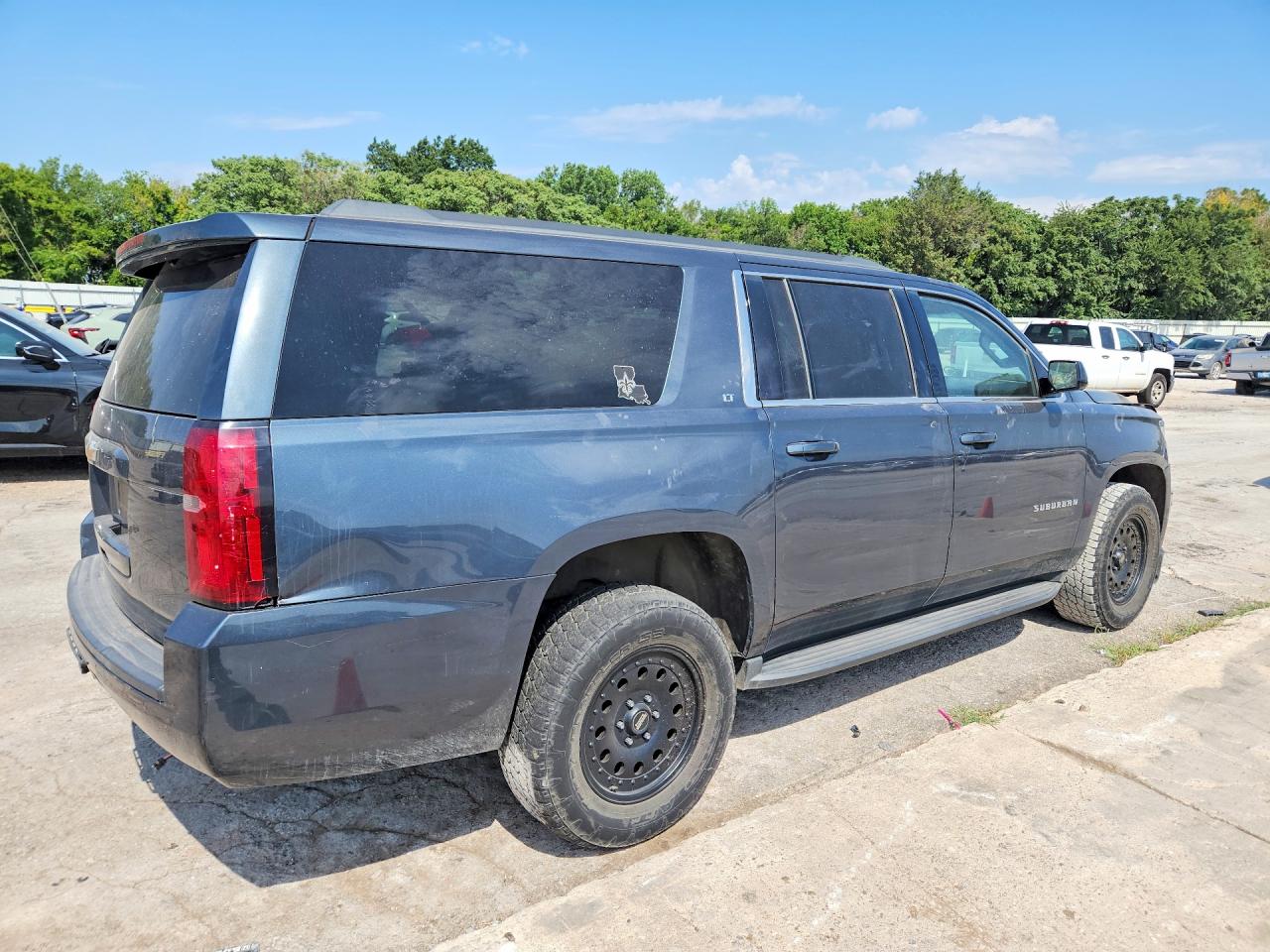 2020 Chevrolet Suburban C1500 Lt Серый vin: 1GNSCHKC8LR153450