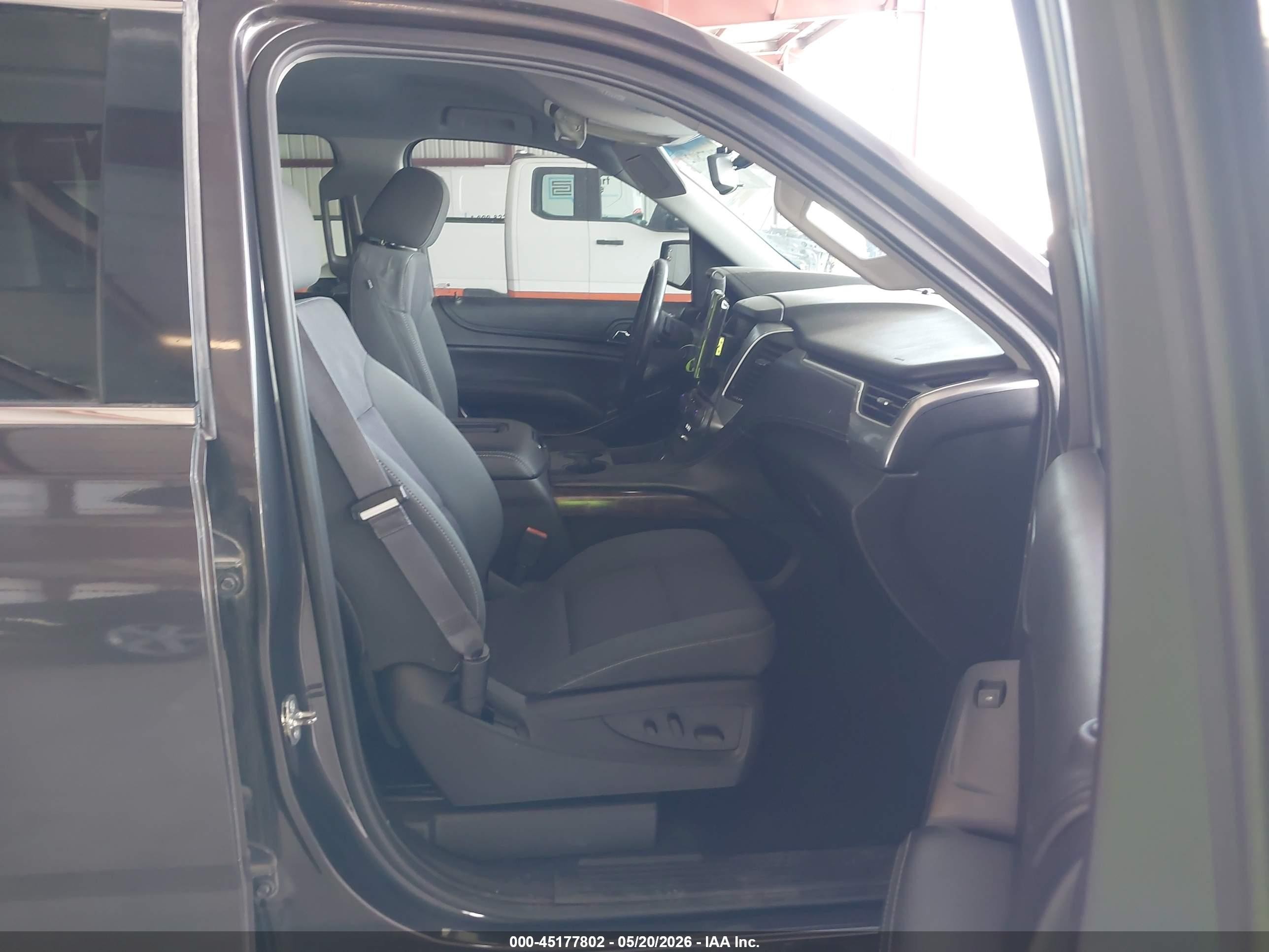 2015 Chevrolet Suburban 1500 Ls Черный vin: 1GNSCHKCXFR677624