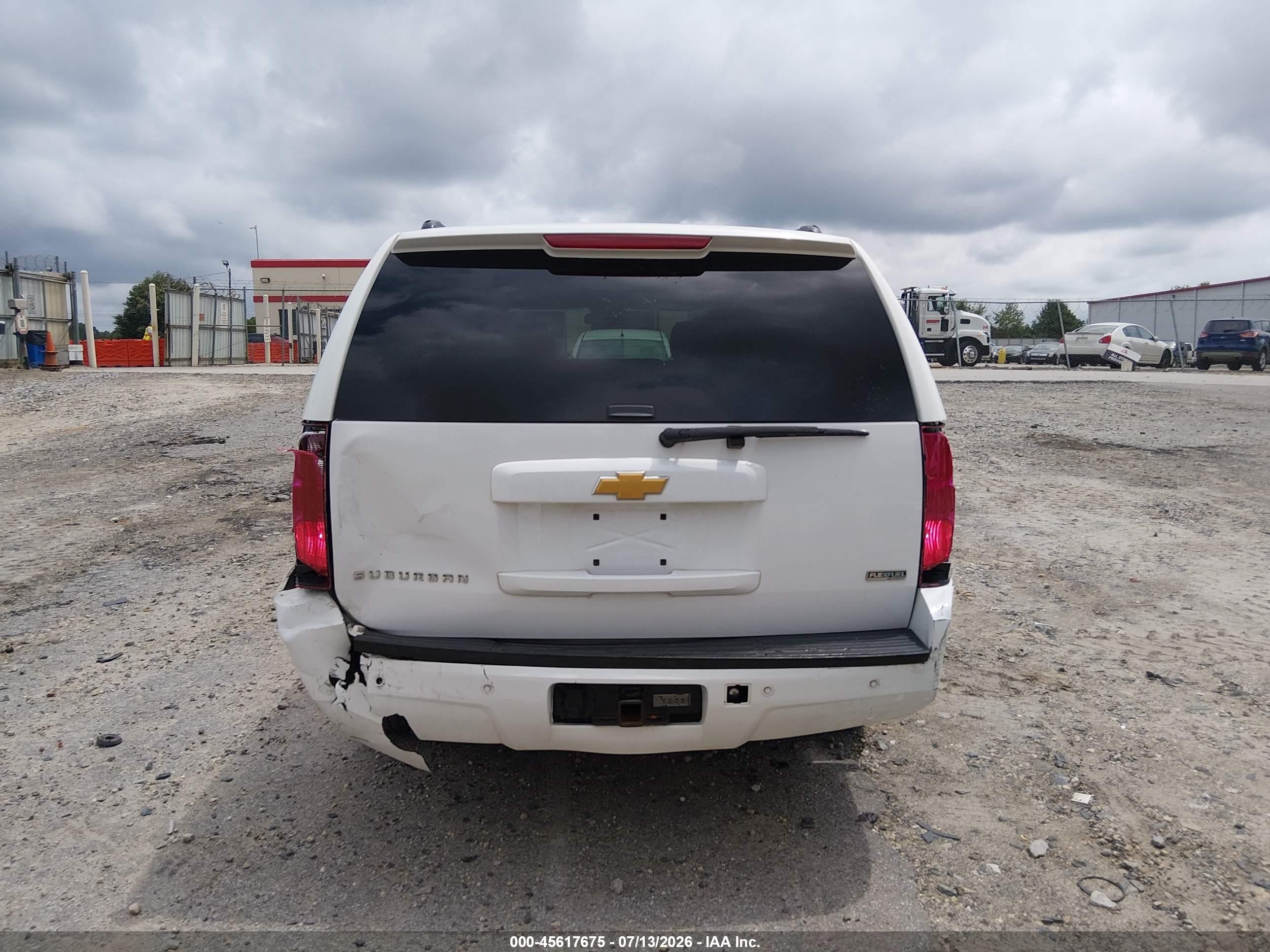 2012 Chevrolet Suburban Lt White vin: 1GNSCJE00CR134139