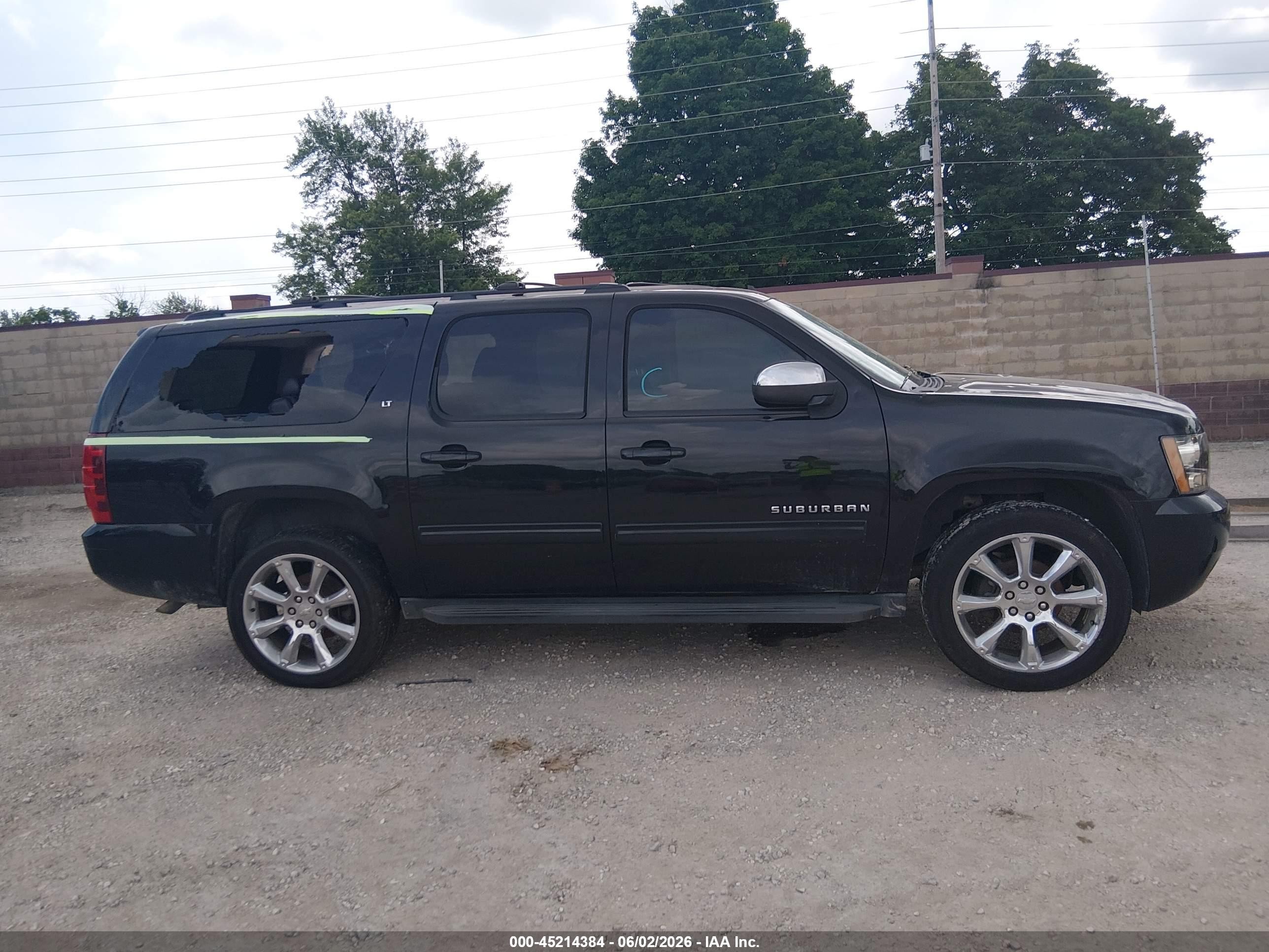 2012 Chevrolet Suburban 1500 Lt Черный vin: 1GNSCJE00CR316830
