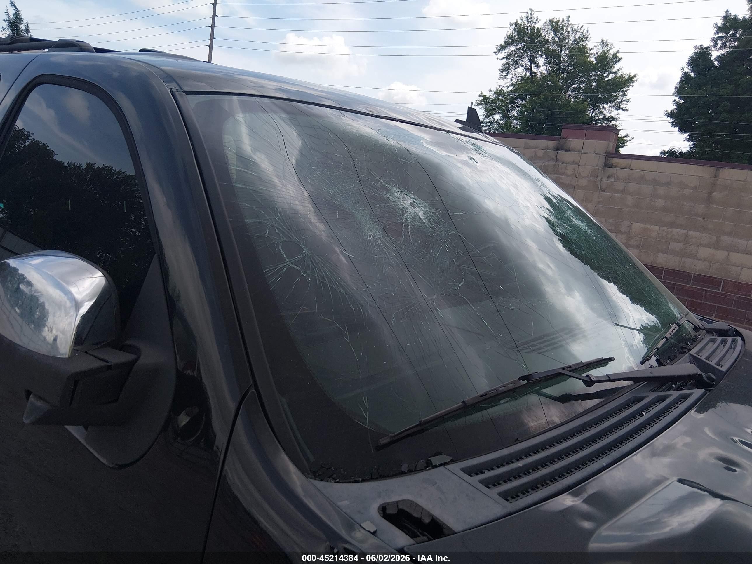 2012 Chevrolet Suburban 1500 Lt Черный vin: 1GNSCJE00CR316830