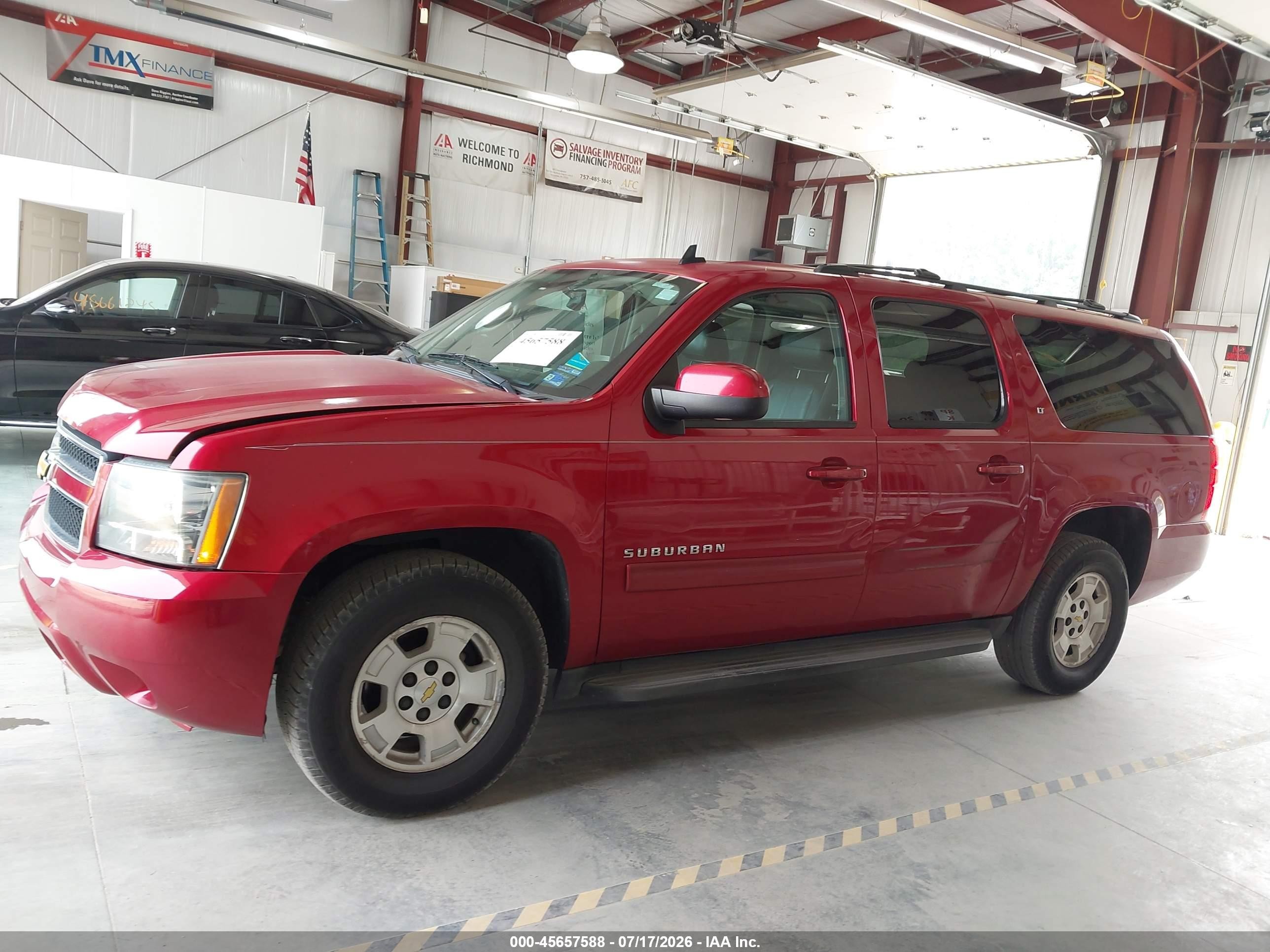 2013 Chevrolet Suburban Lt Red vin: 1GNSCJE01DR287176