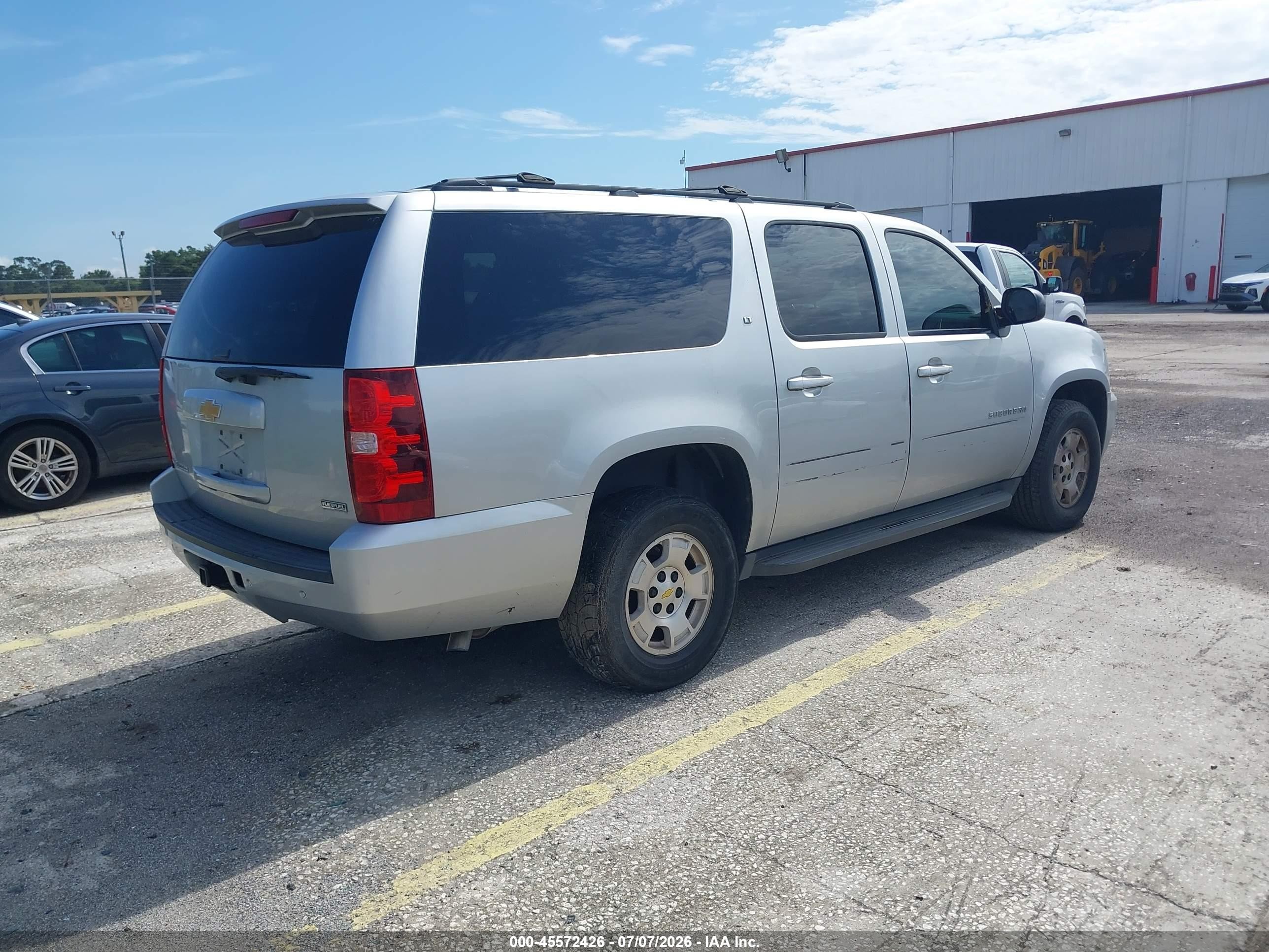 2012 Chevrolet Suburban Lt Silver vin: 1GNSCJE02CR240382