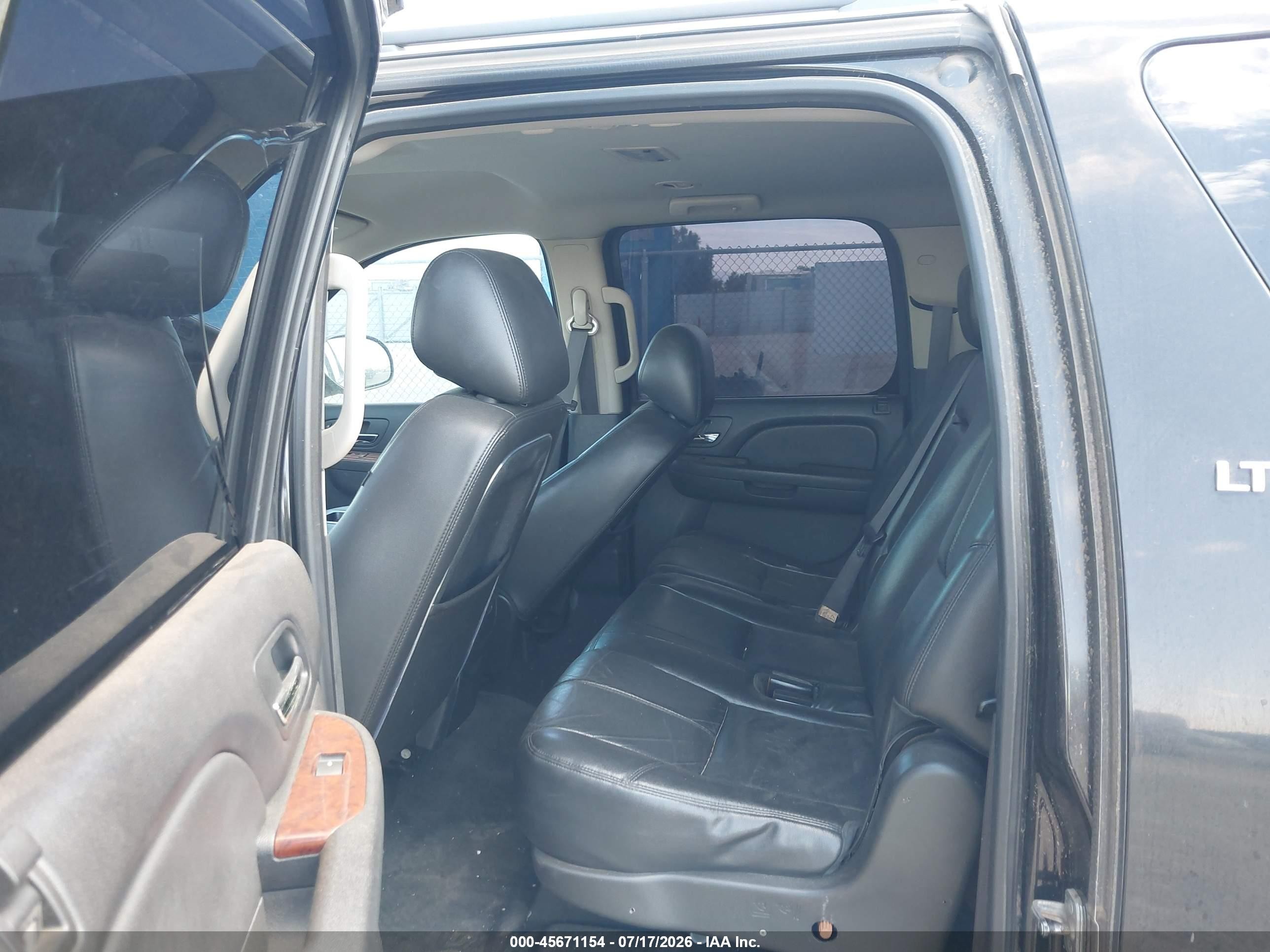 2012 Chevrolet Suburban Lt Black vin: 1GNSCJE02CR268960