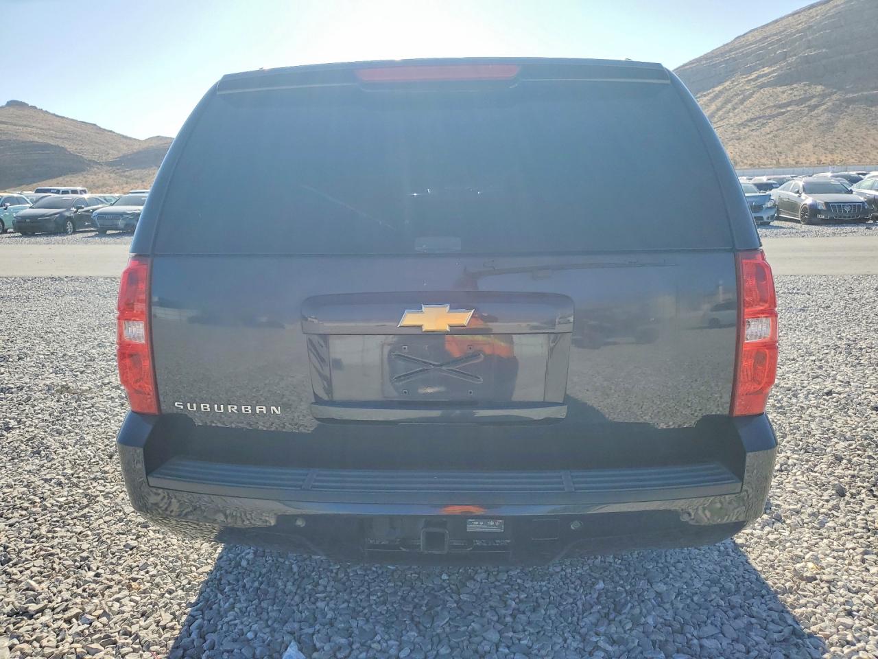 2013 Chevrolet Suburban C1500 Lt Черный vin: 1GNSCJE02DR218173