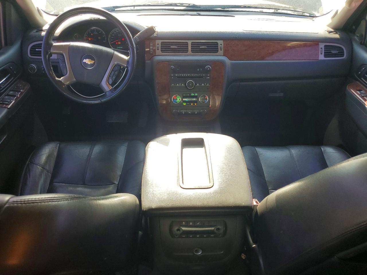 2013 Chevrolet Suburban C1500 Lt Черный vin: 1GNSCJE02DR218173