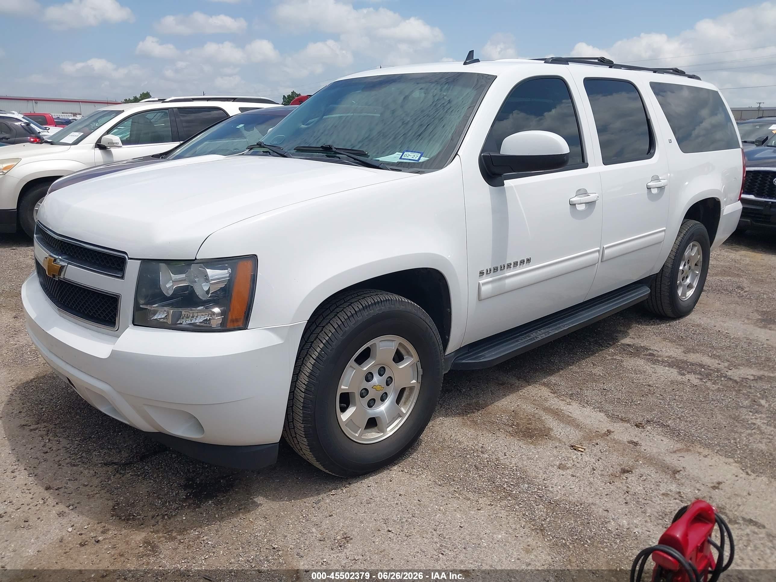 2014 Chevrolet Suburban Lt White vin: 1GNSCJE02ER206493