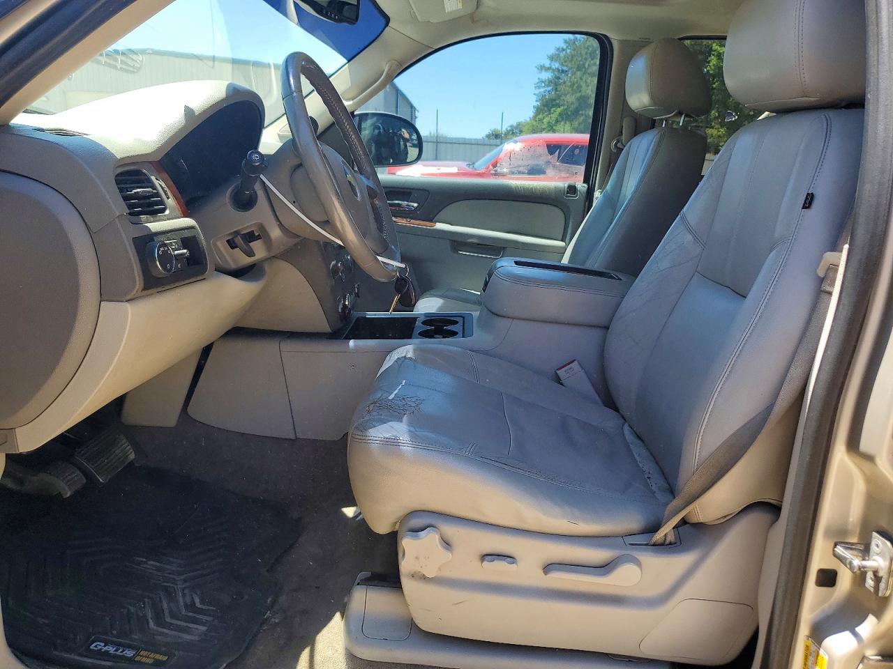 2013 Chevrolet Suburban C1500 Lt Tan vin: 1GNSCJE03DR153009